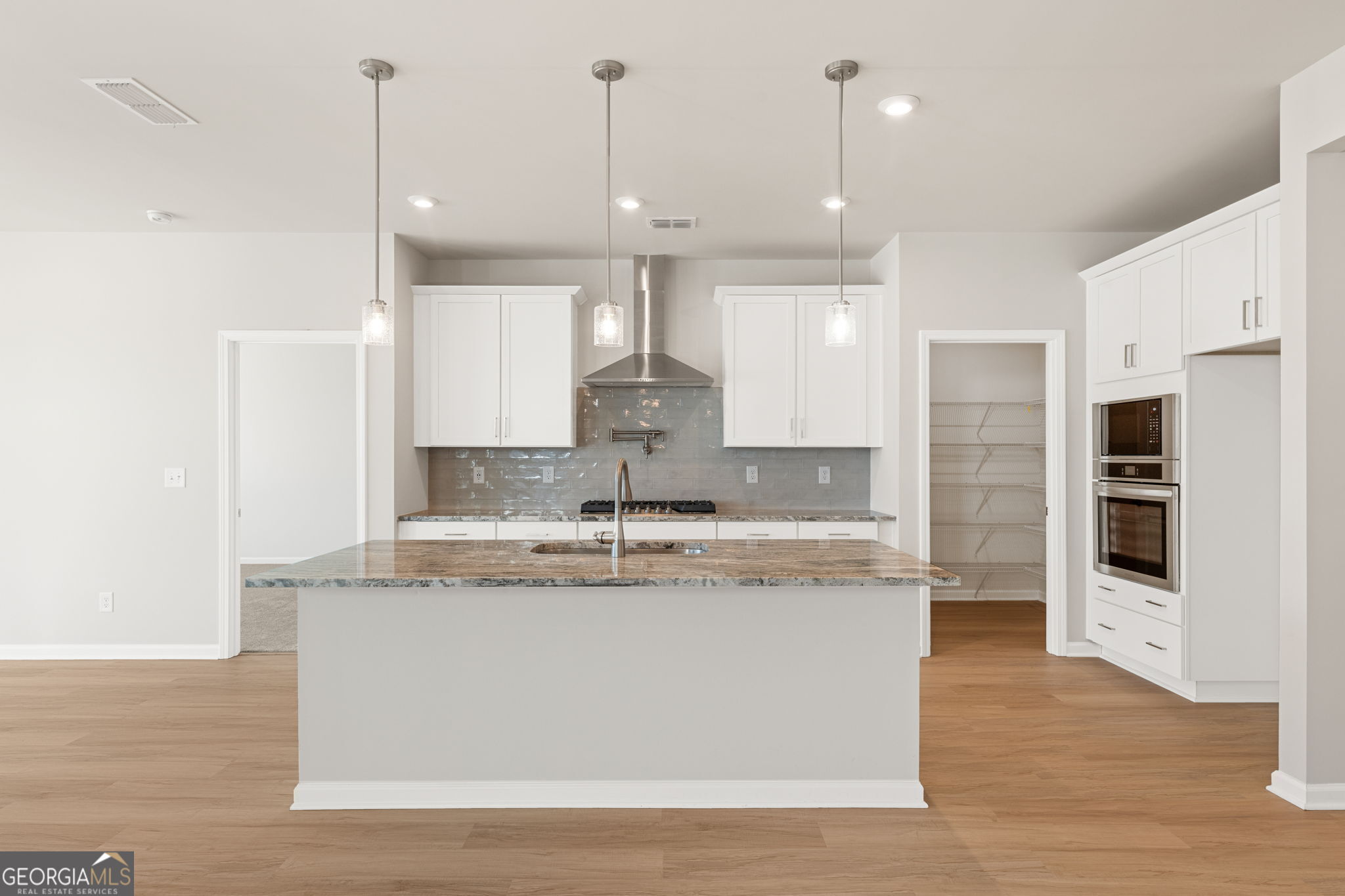 1590 Savory Way