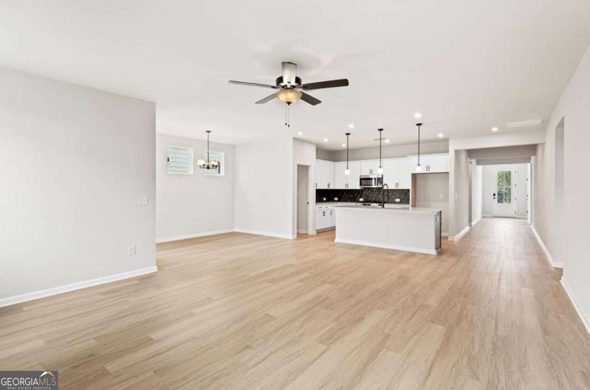 1541 Savory Way