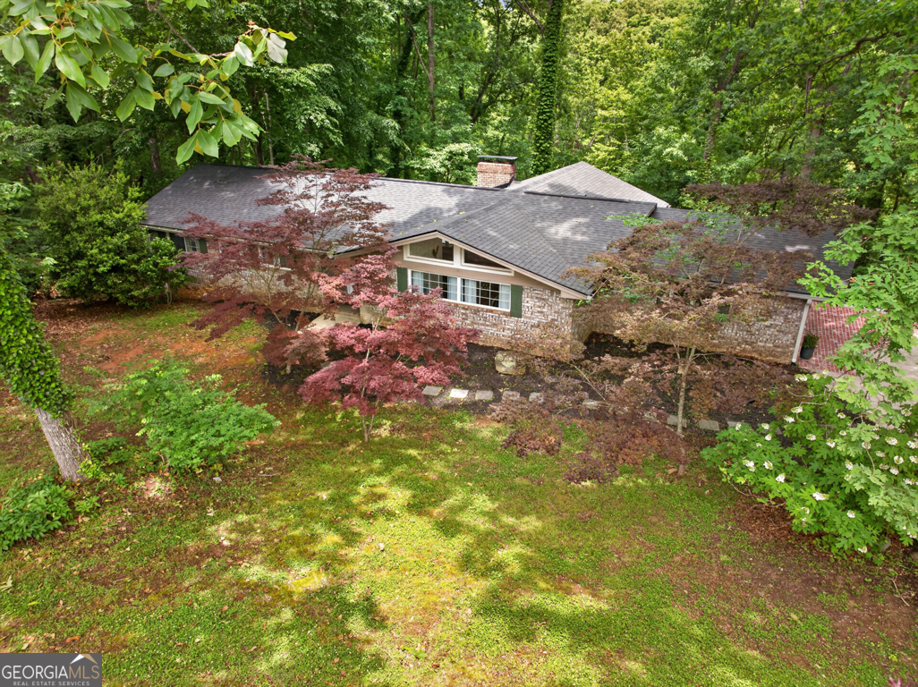 3327 Hickory Point