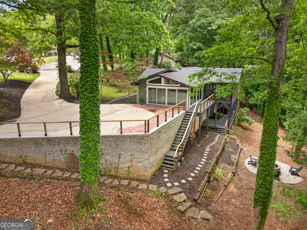3327 Hickory Point