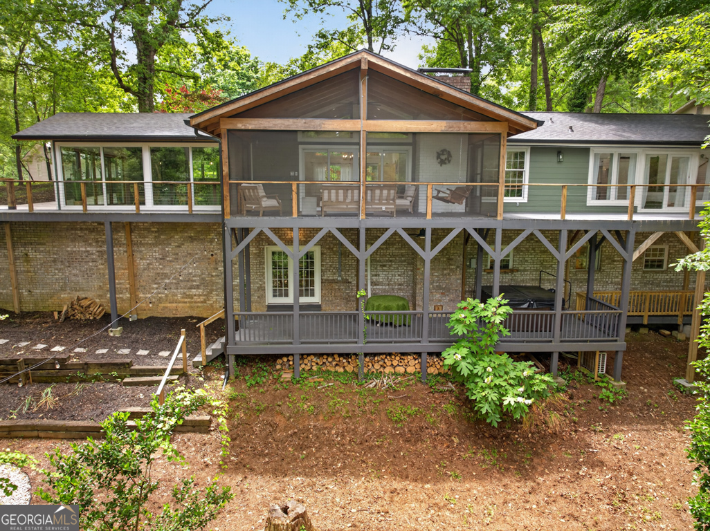 3327 Hickory Point