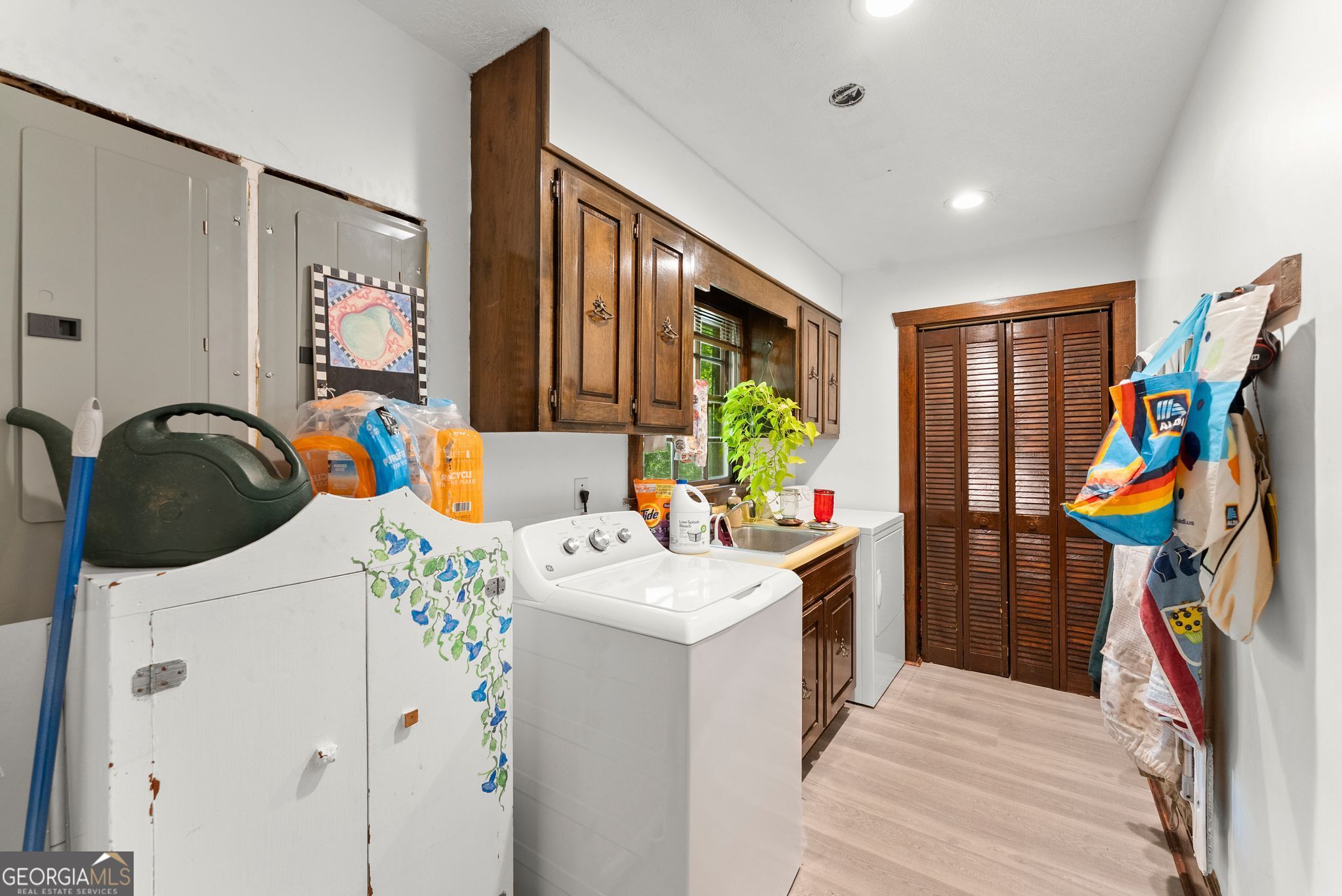 5141 Strickland Road