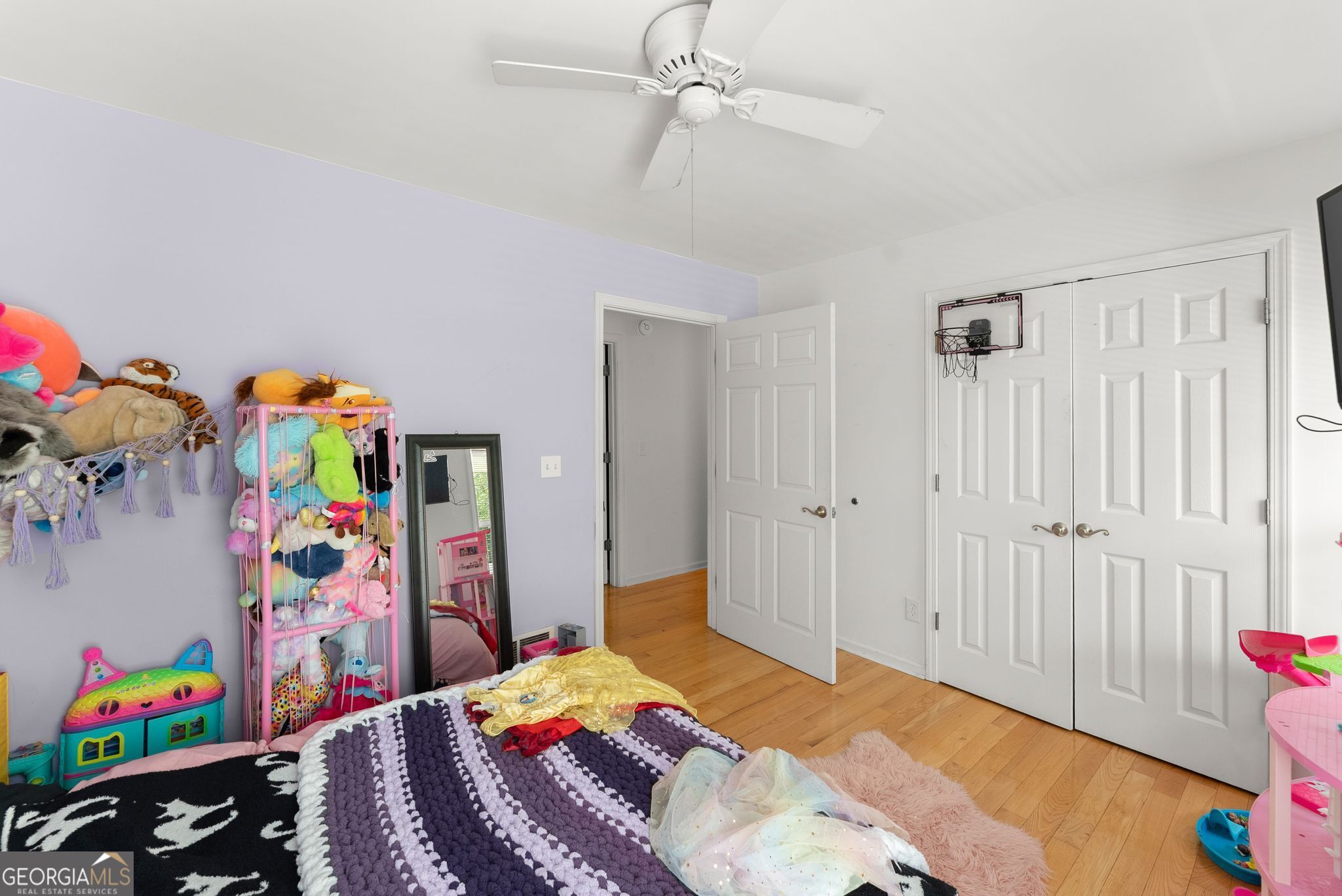 5137 Strickland Rd