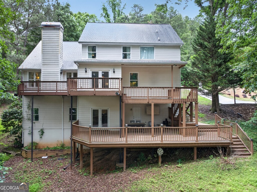 465 Emerald Lake Lane