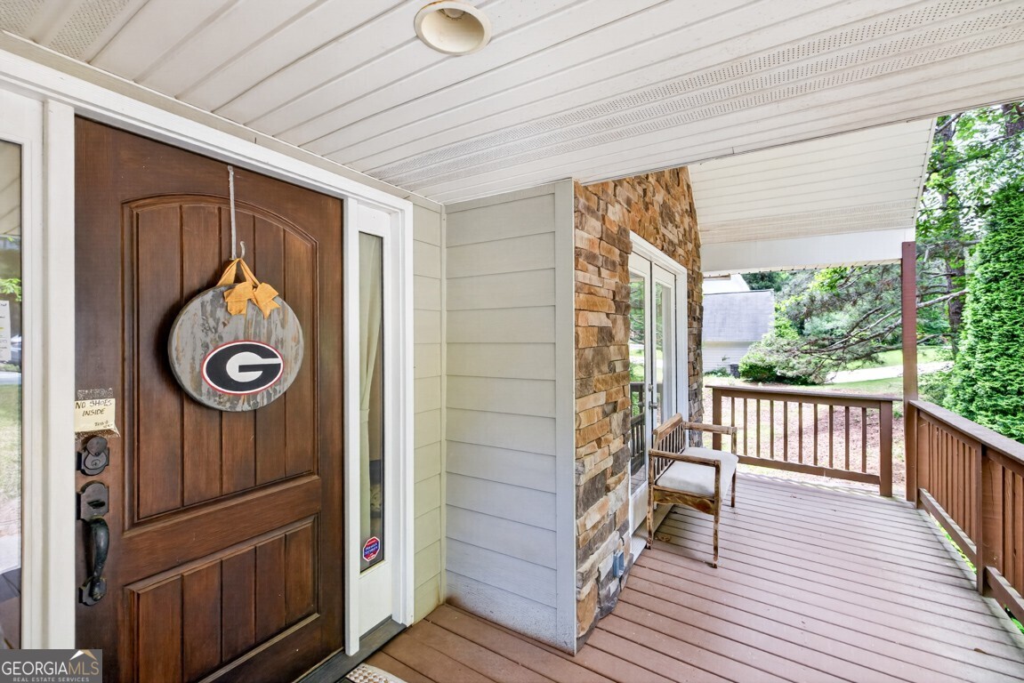 465 Emerald Lake Lane