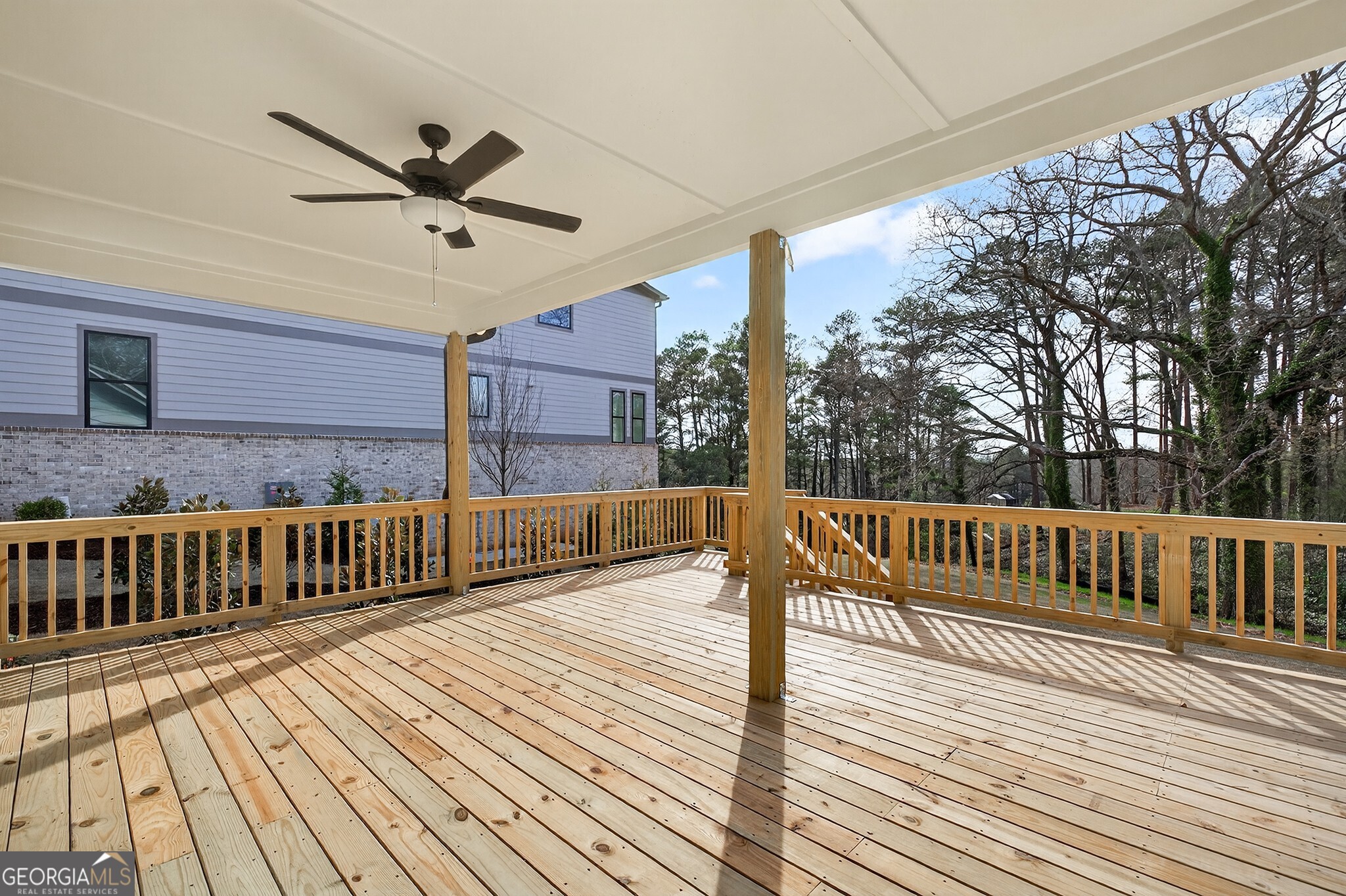3275 Hilltop Circle