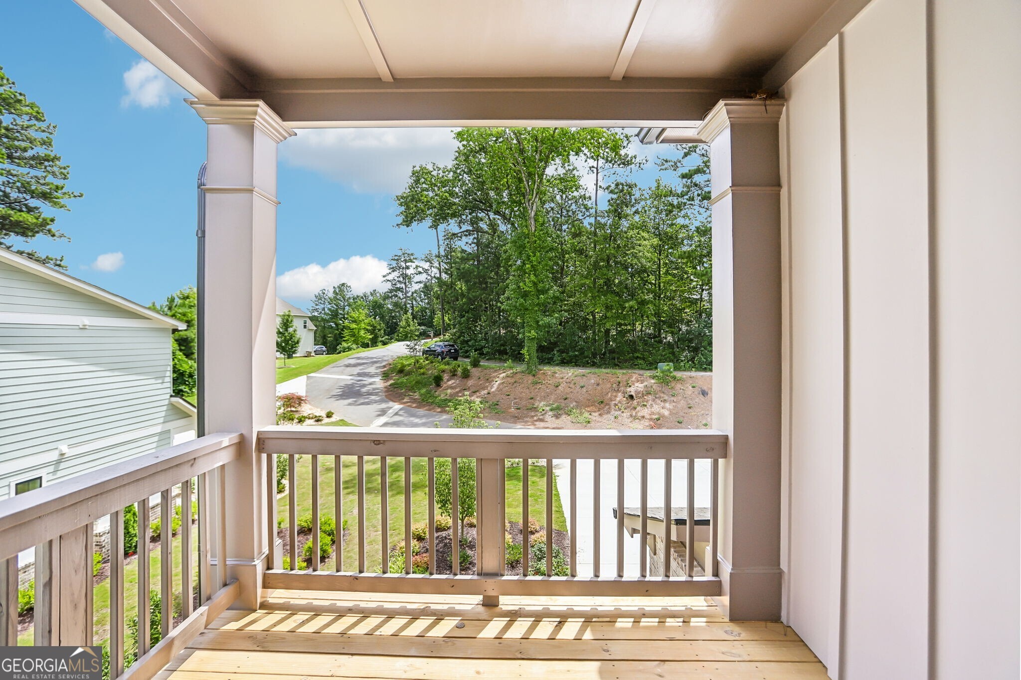 3265 Hilltop Circle