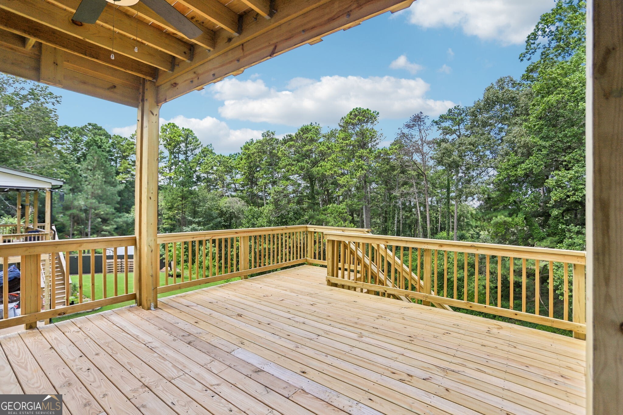 3265 Hilltop Circle