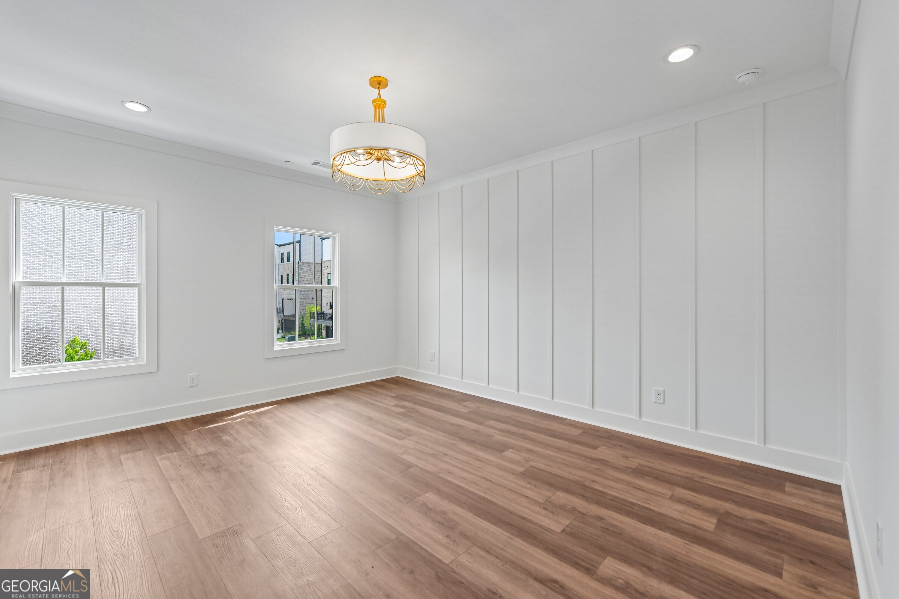 4810 Moonview Lane