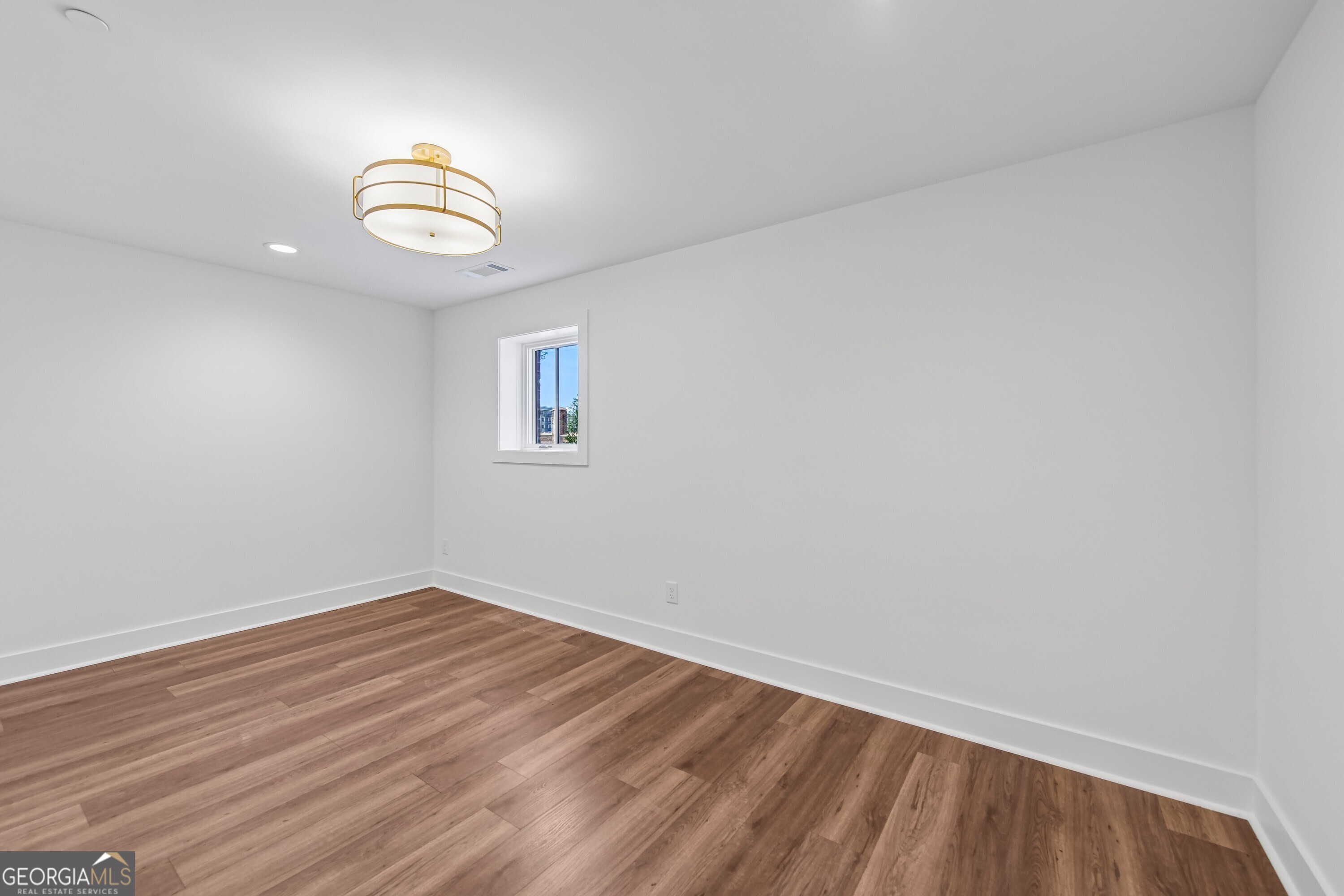 4810 Moonview Lane