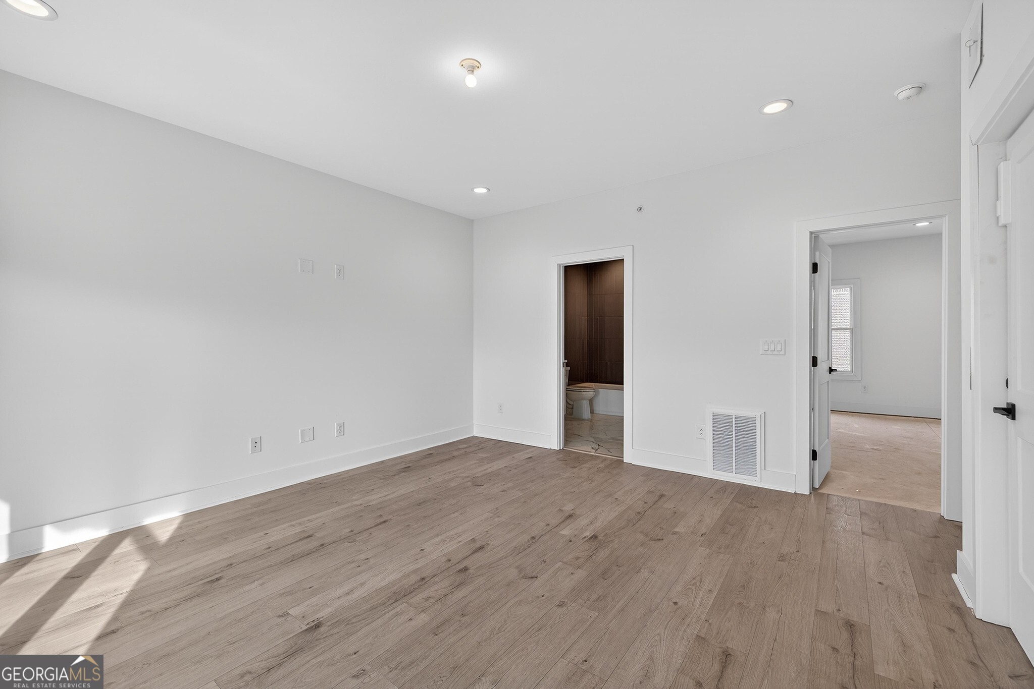 4812 Moonview Lane