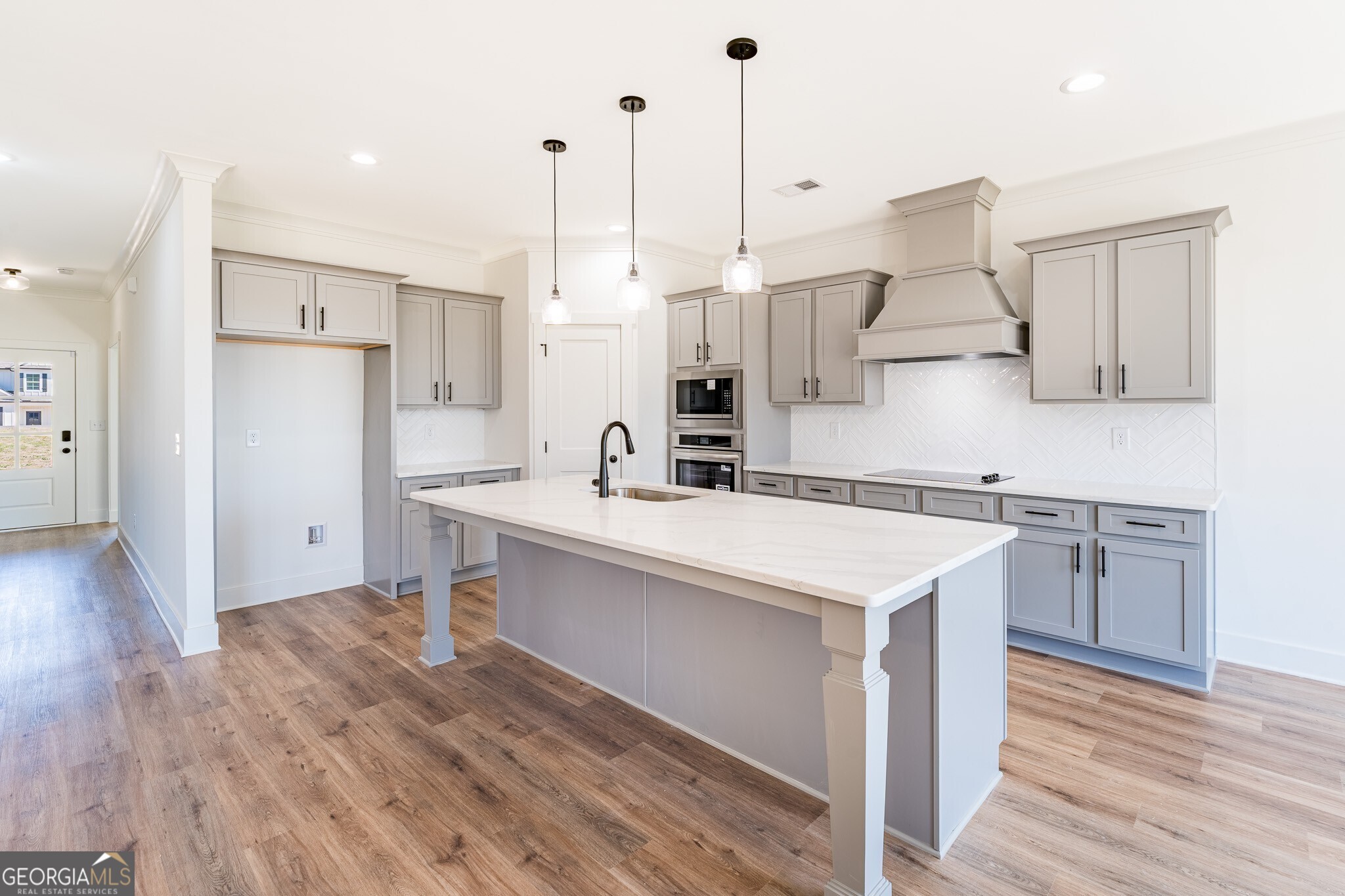 28 Tomahawk Trail