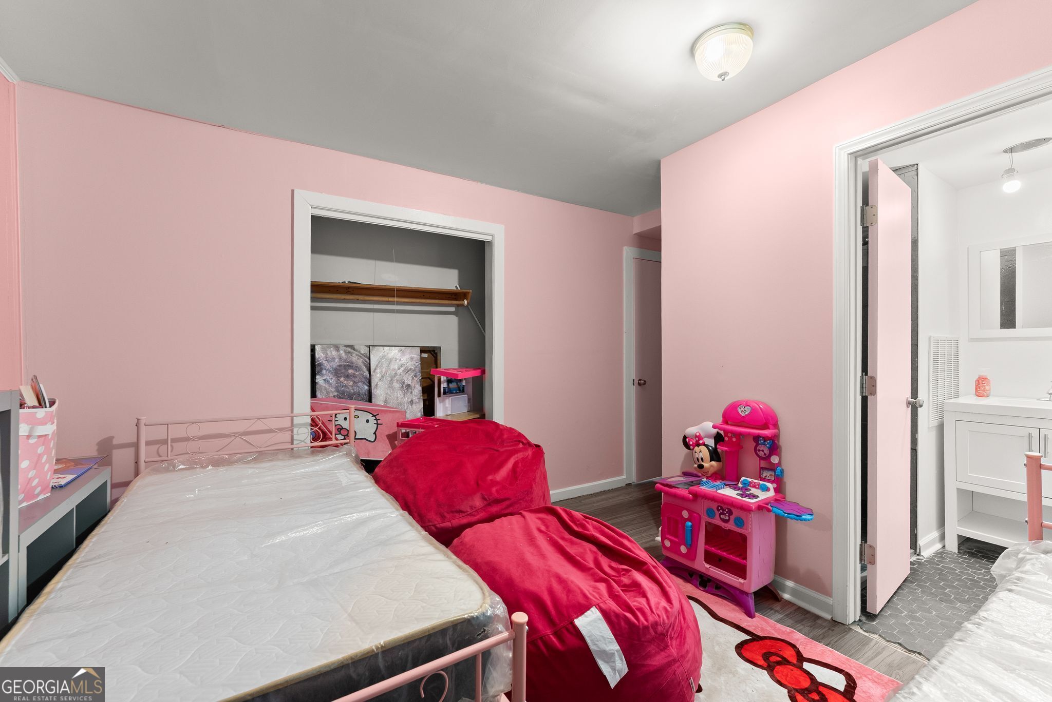 3677 Waverly Oaks Way