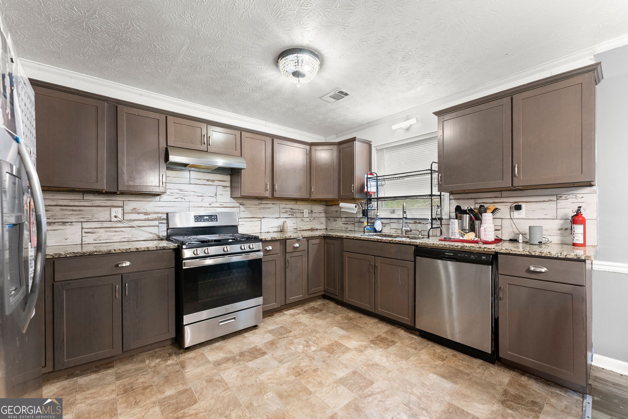 3677 Waverly Oaks Way