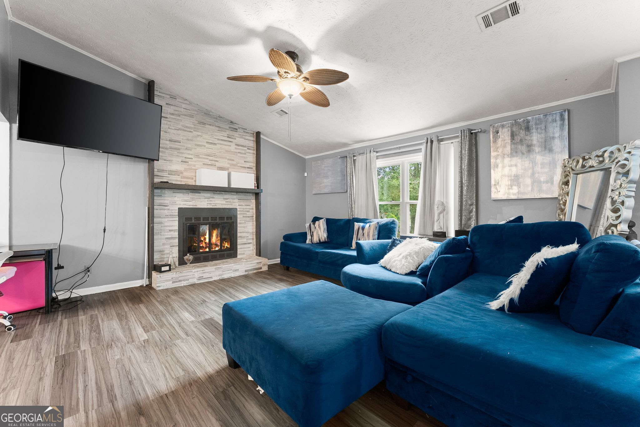 3677 Waverly Oaks Way