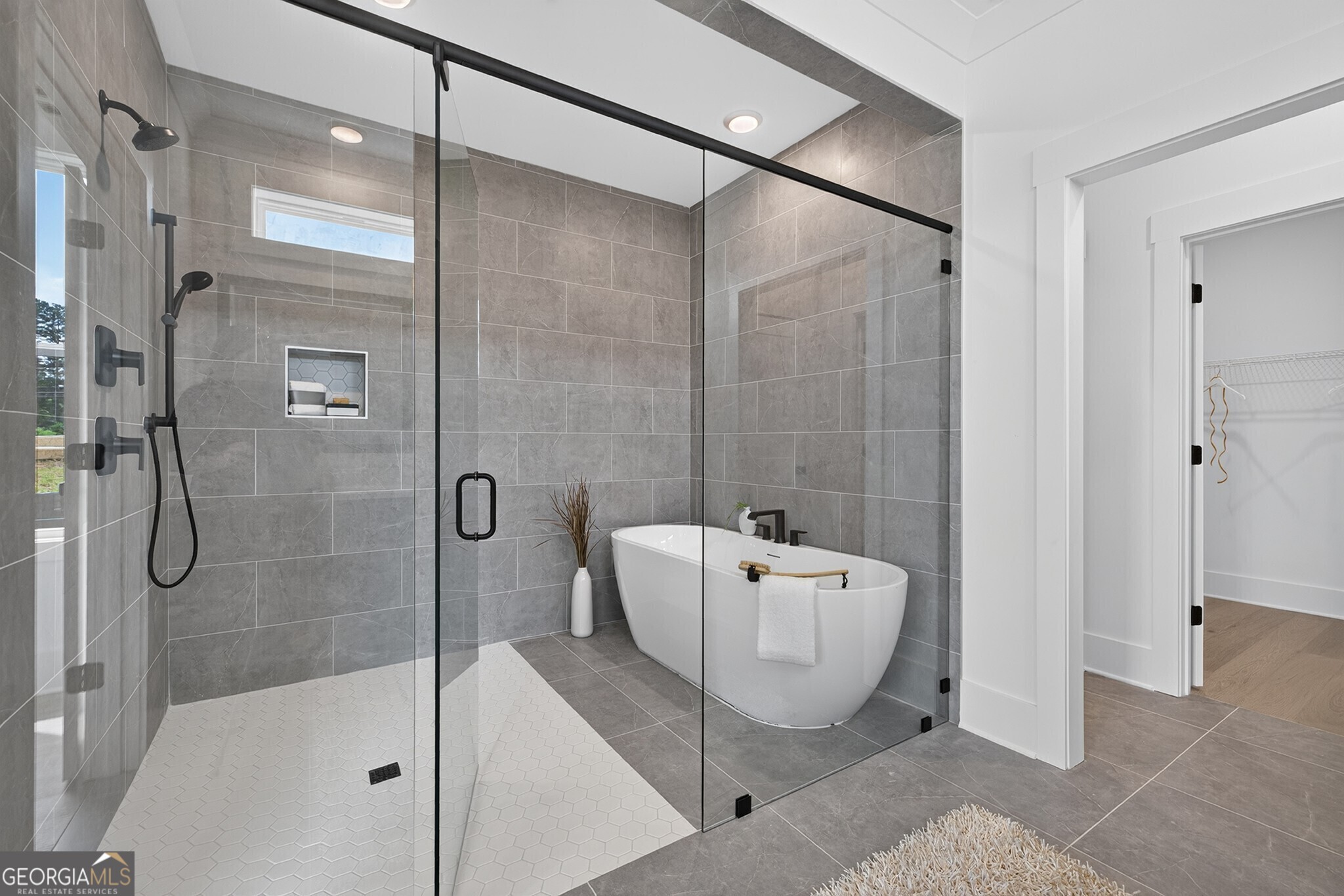 5595 Meadowstone Walk
