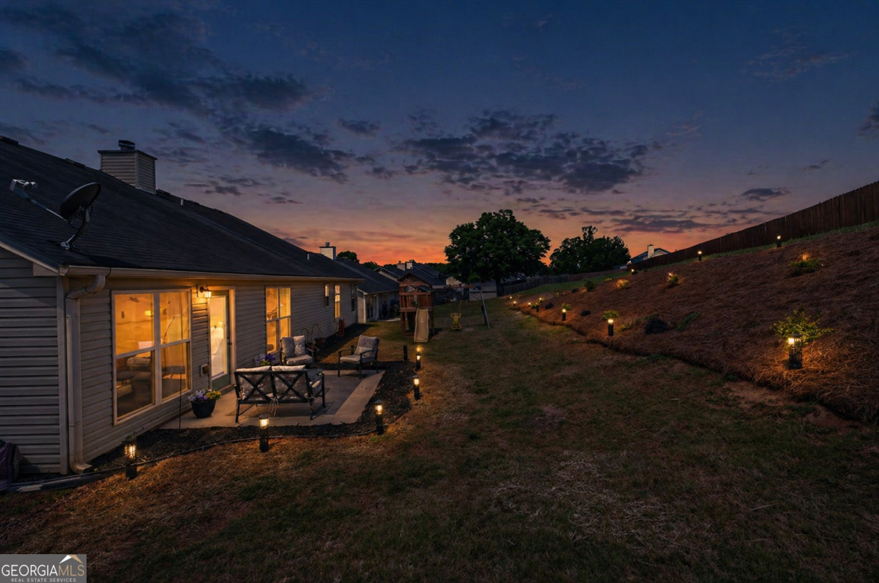 558 River Mist Circle
