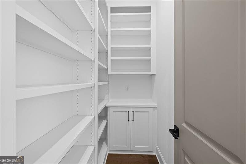 5587 Meadowstone Walk