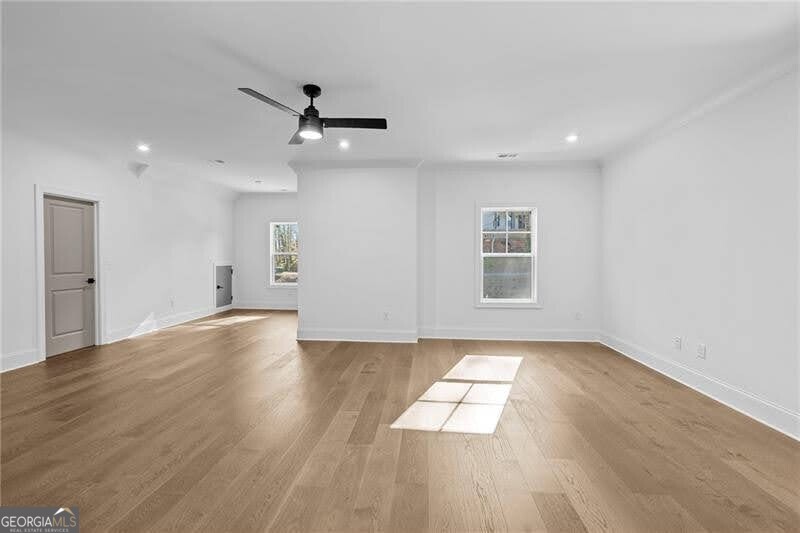5587 Meadowstone Walk