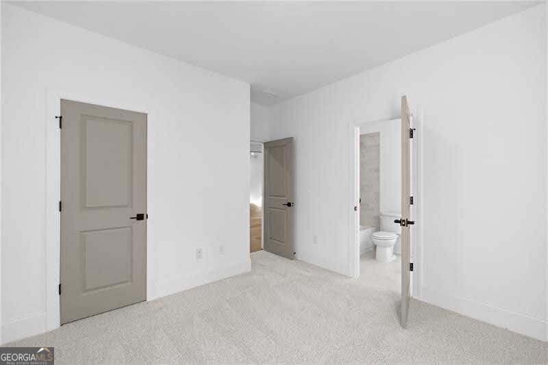 5587 Meadowstone Walk