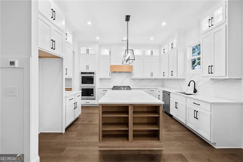 5587 Meadowstone Walk