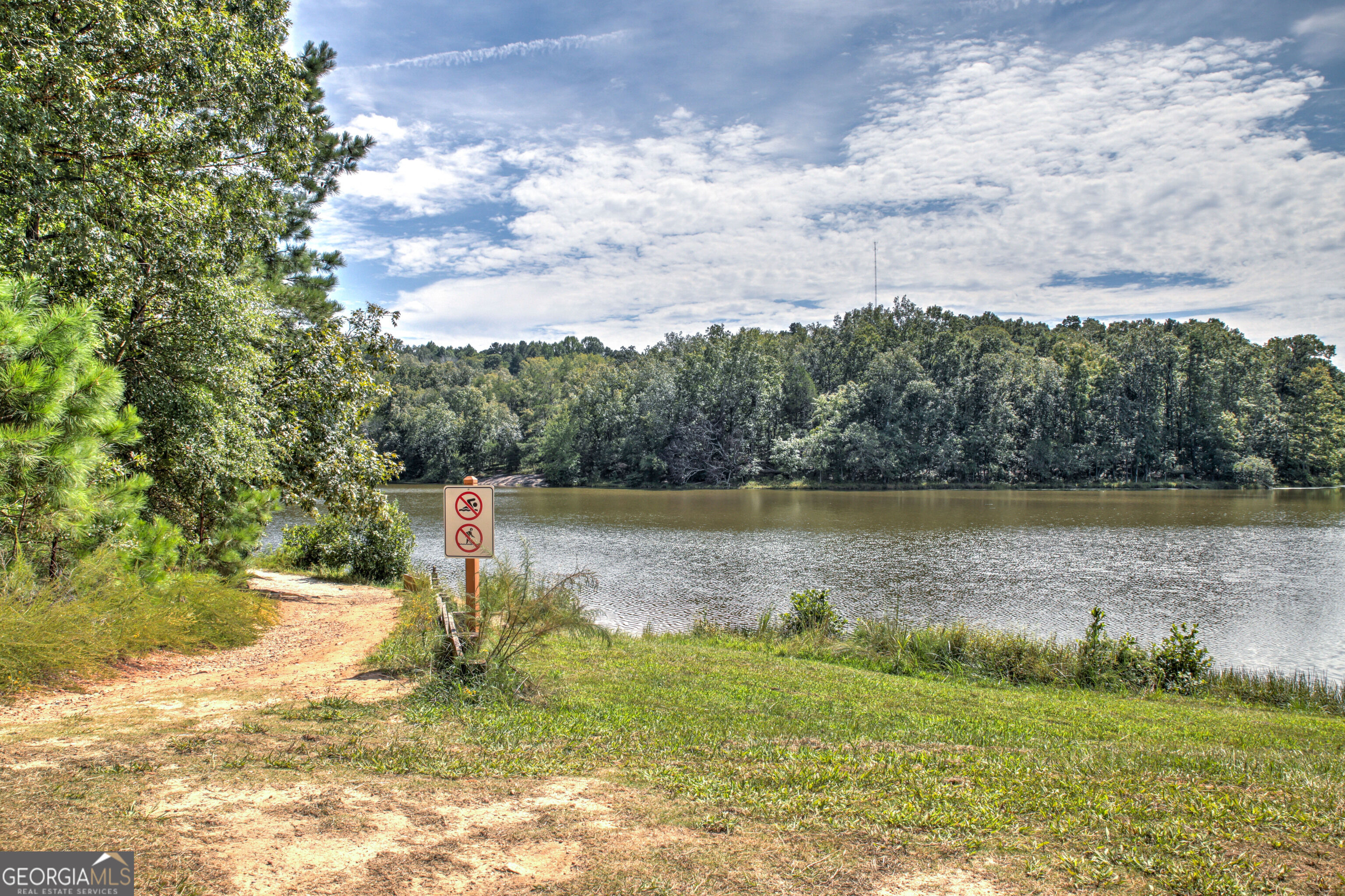 1556 New Hope Road