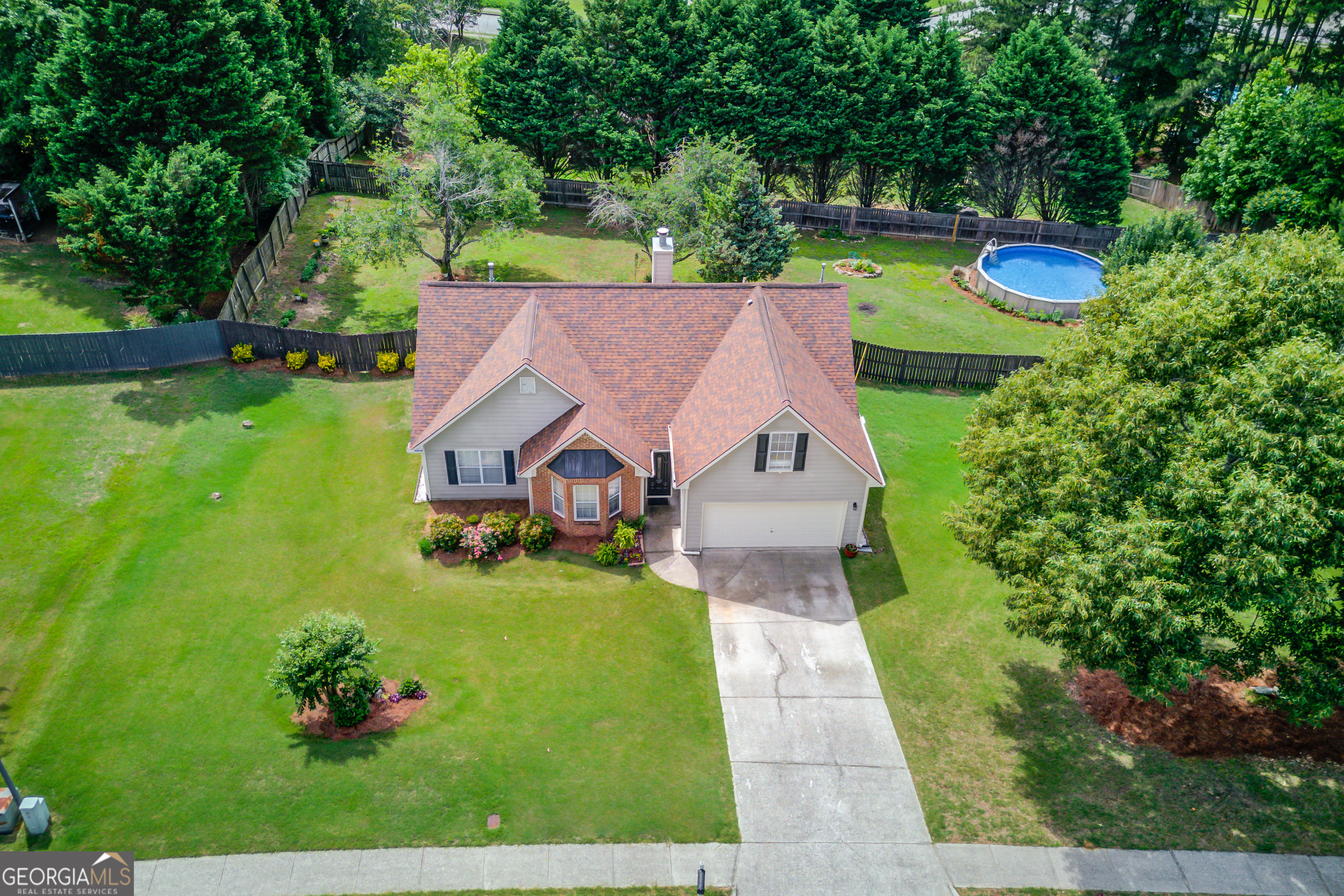 1563 Armende Circle