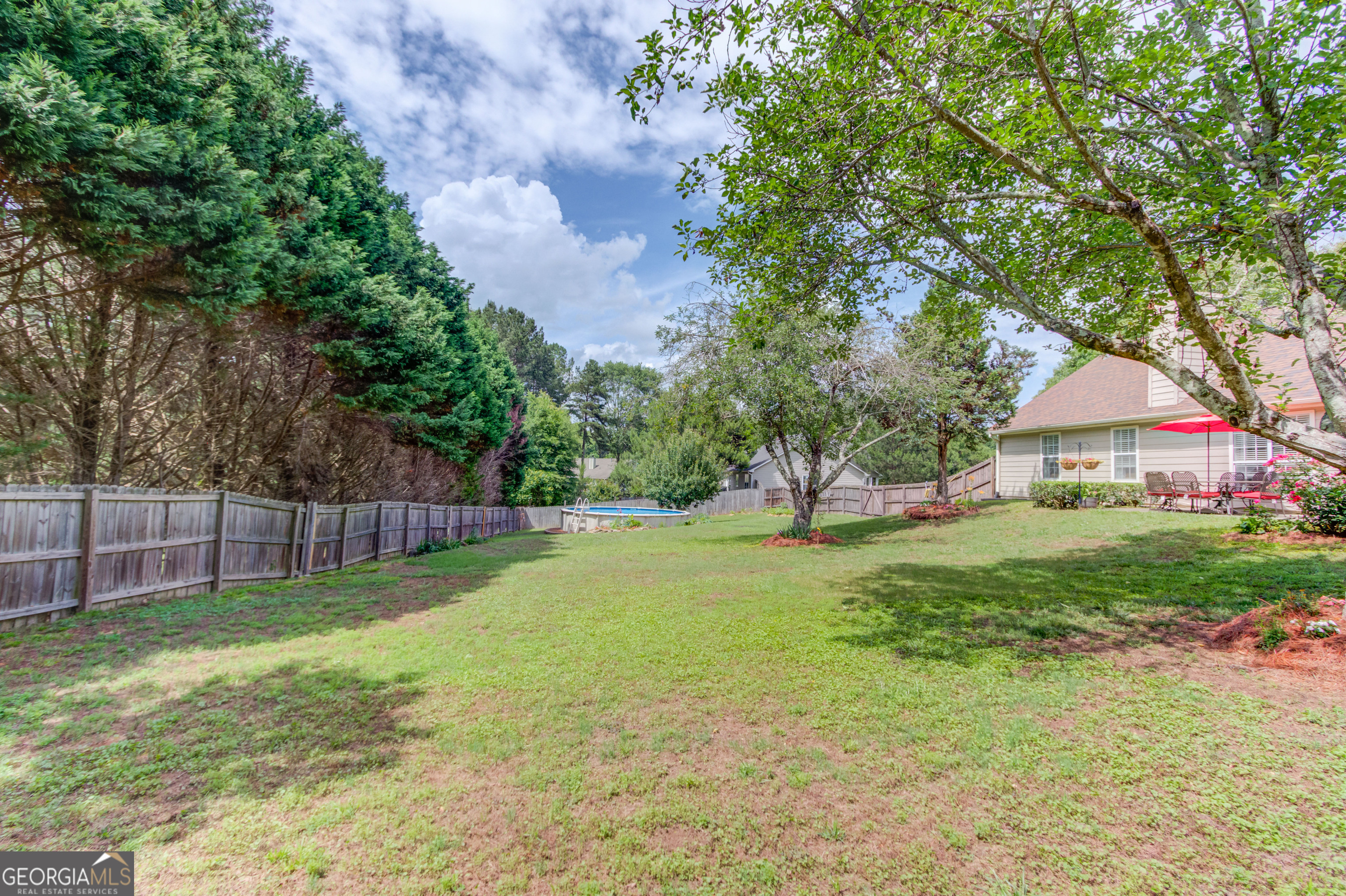 1563 Armende Circle