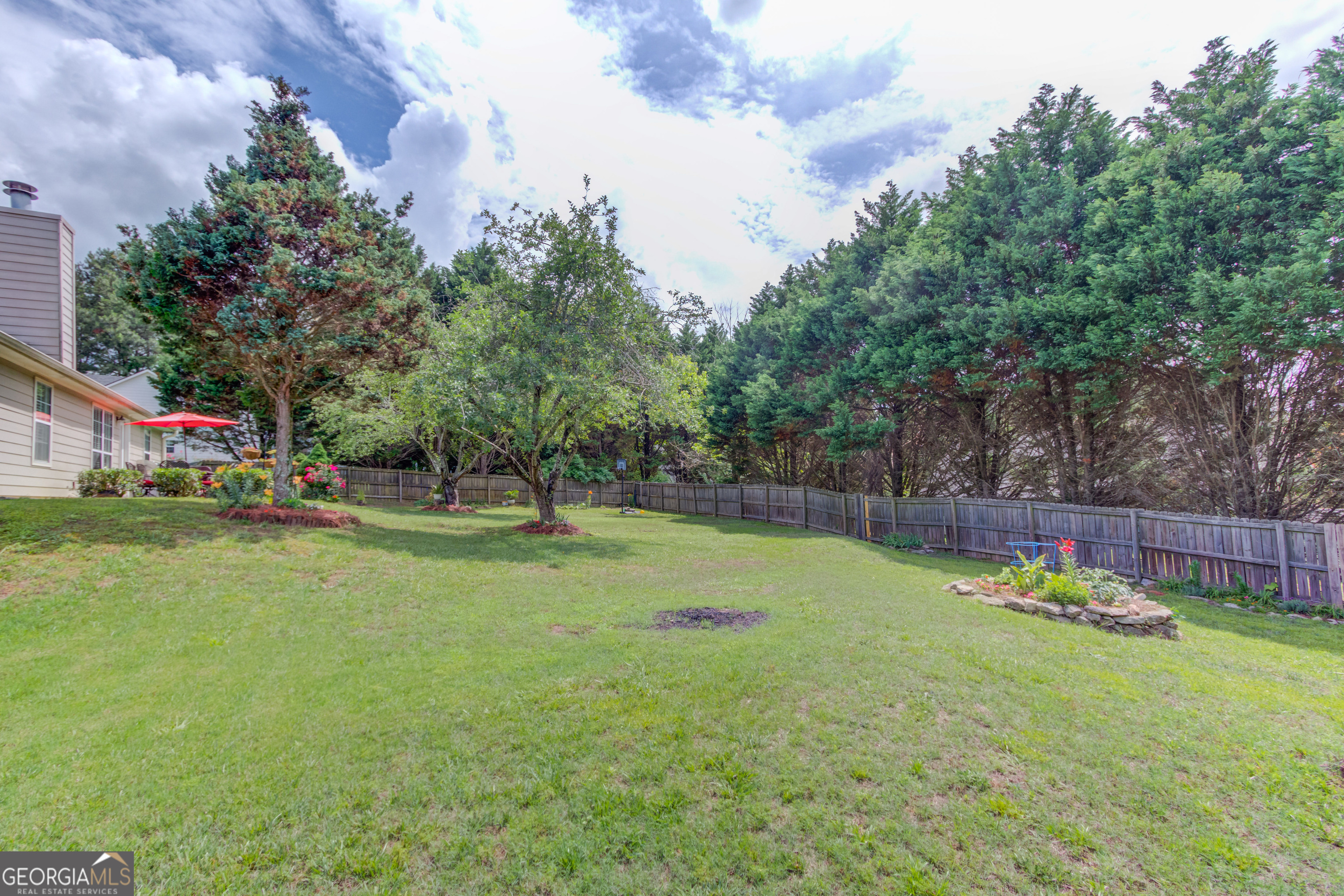 1563 Armende Circle
