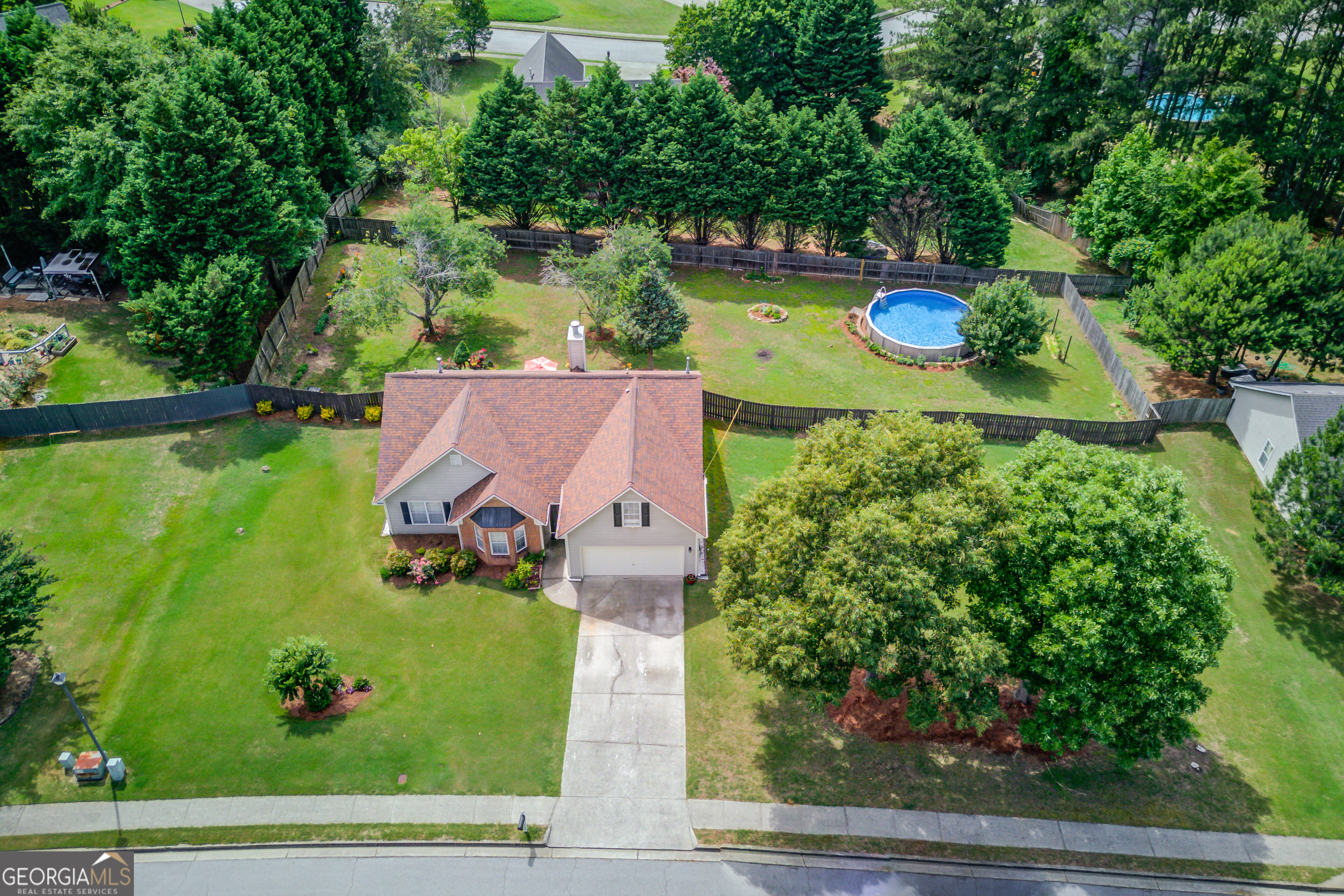 1563 Armende Circle