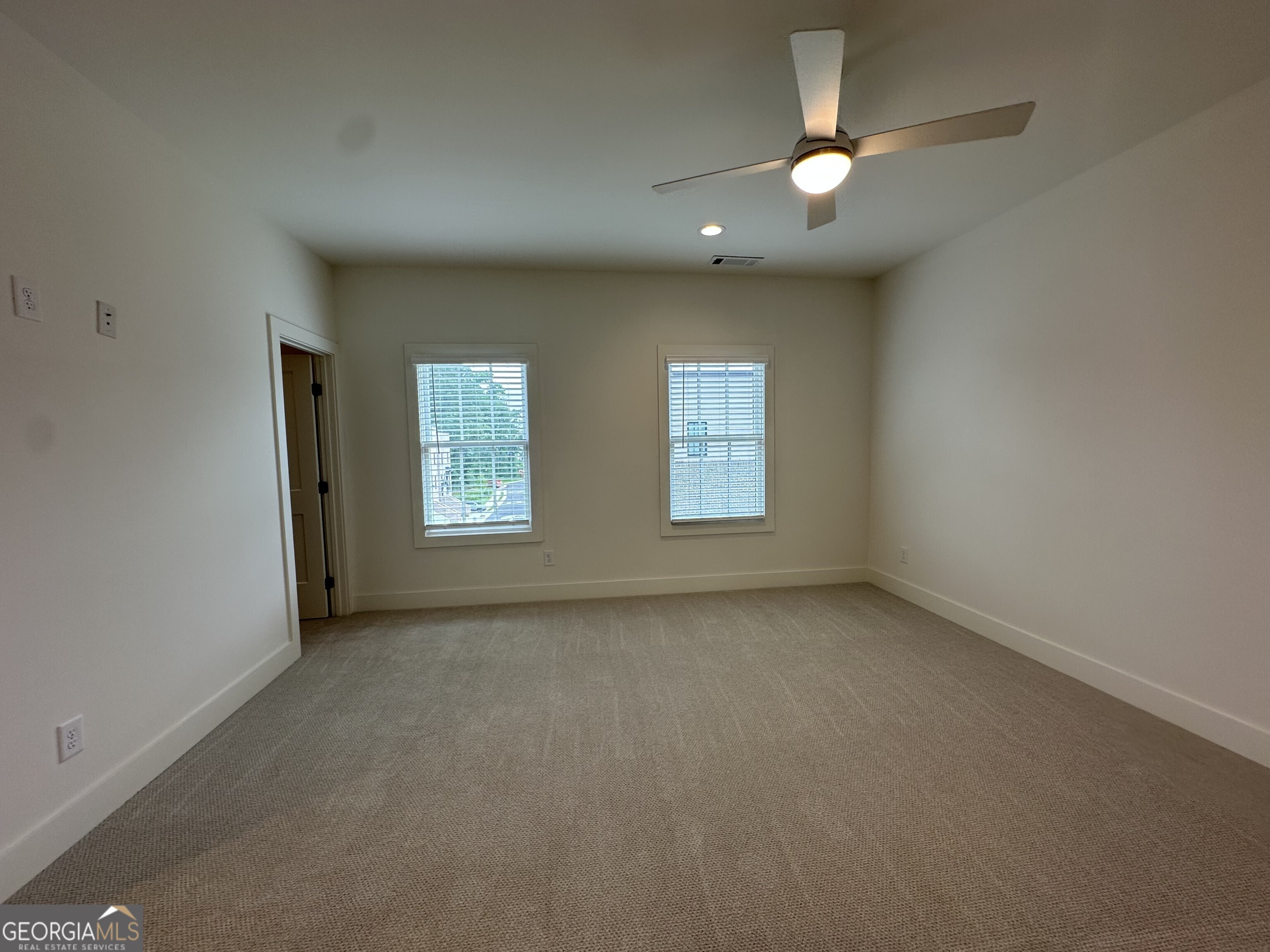 4802 Moonview Lane