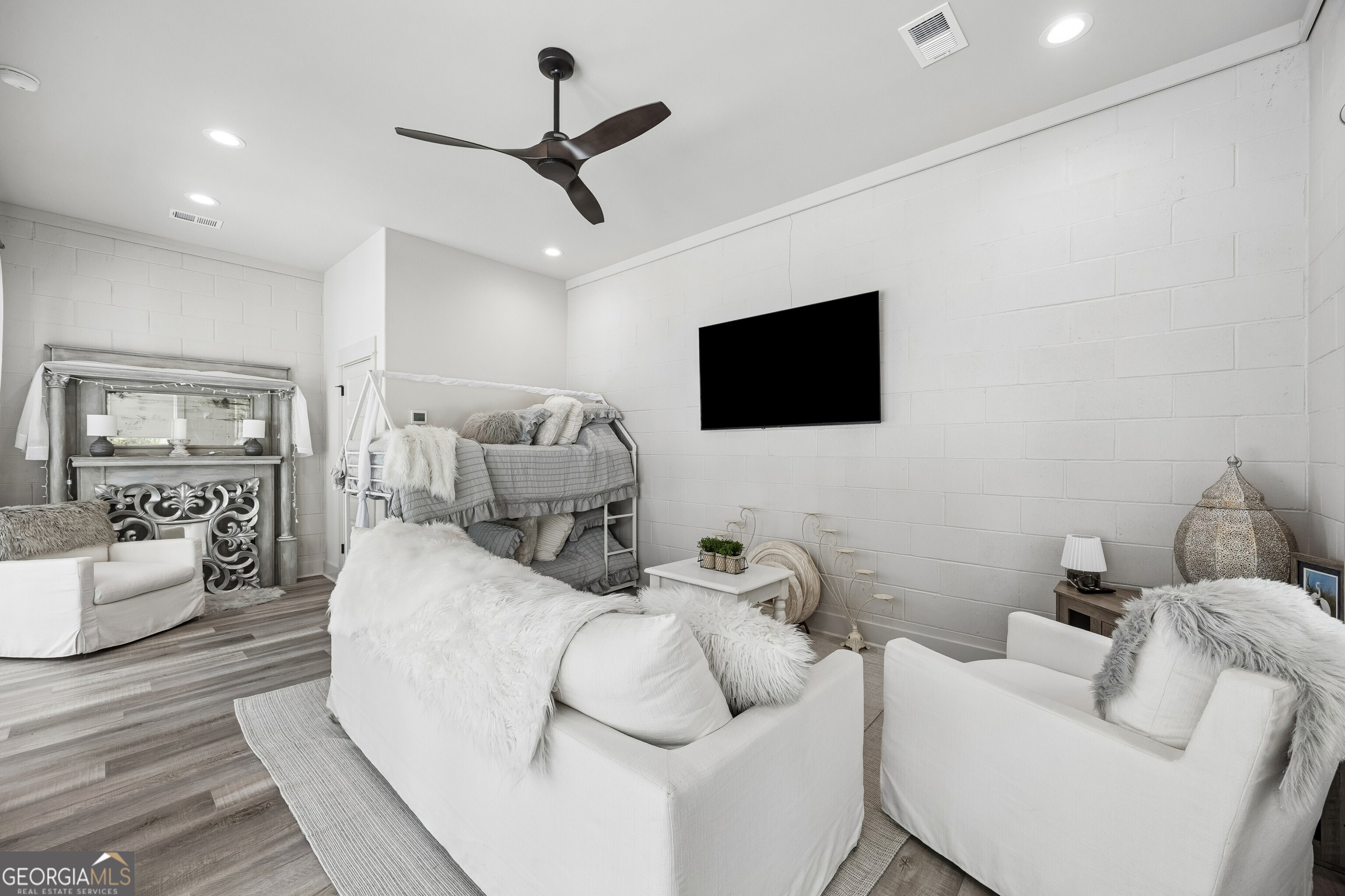 101 Spanish Moss Court, St. Marys