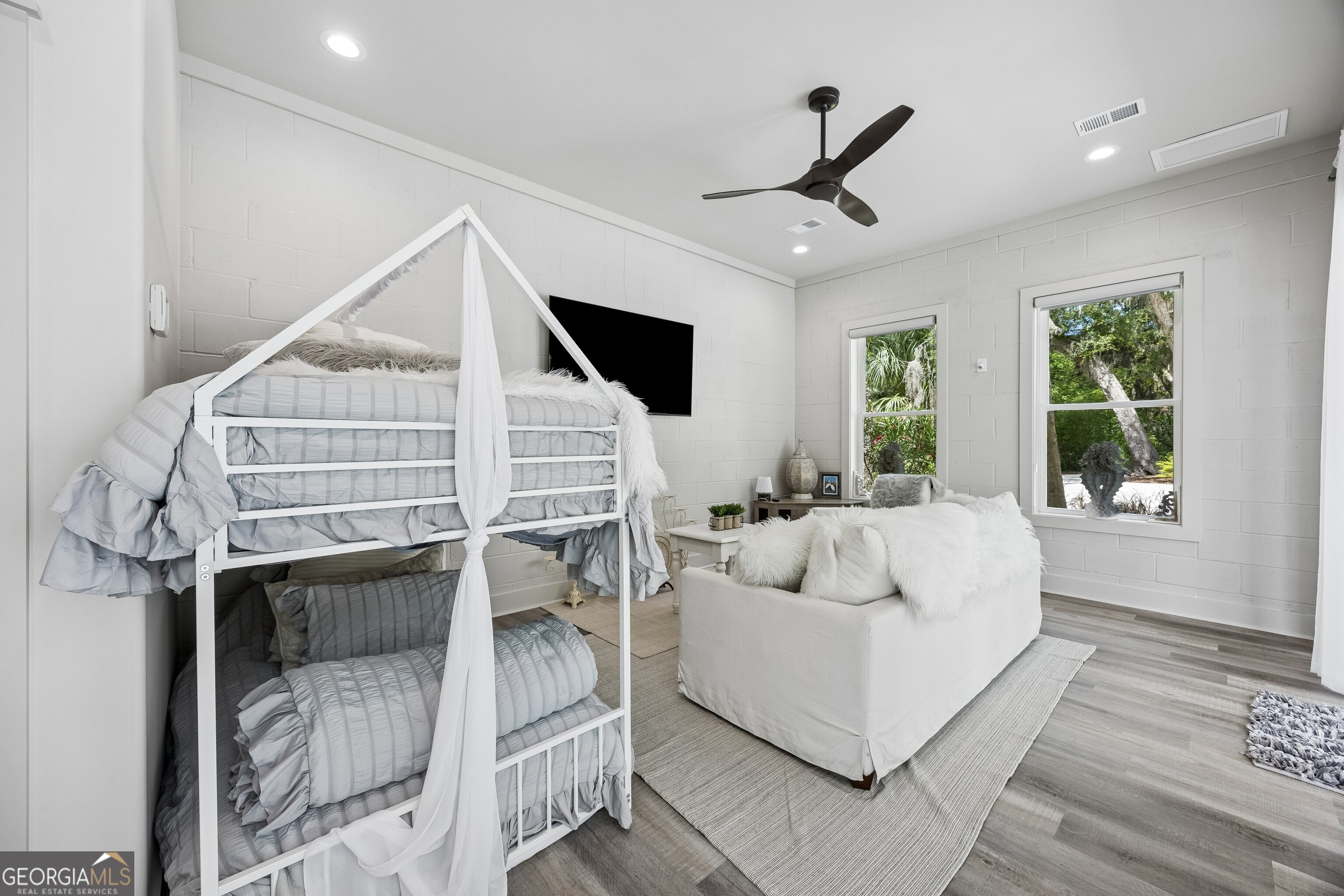101 Spanish Moss Court, St. Marys