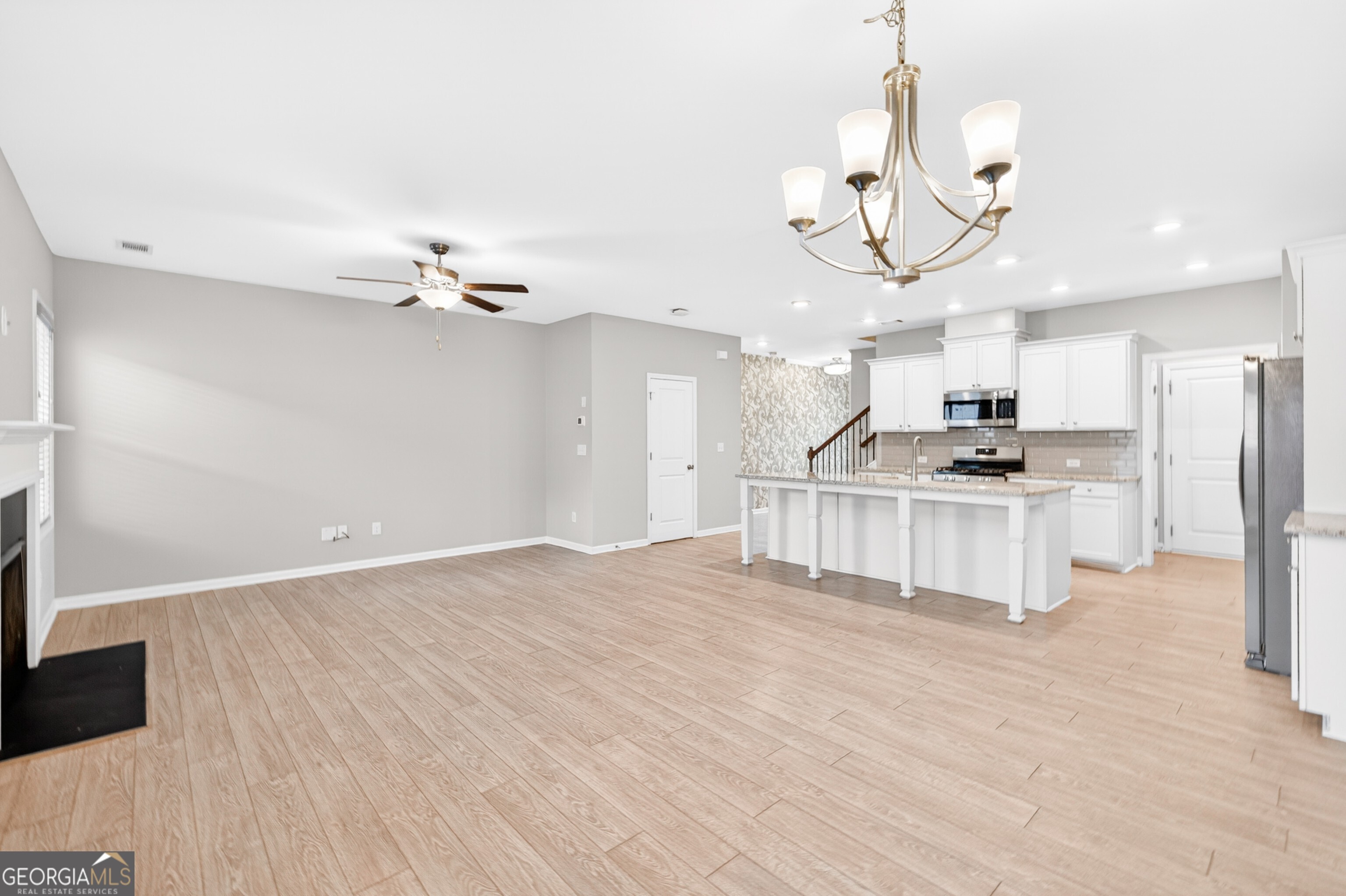 1192 Lanier Willow Path