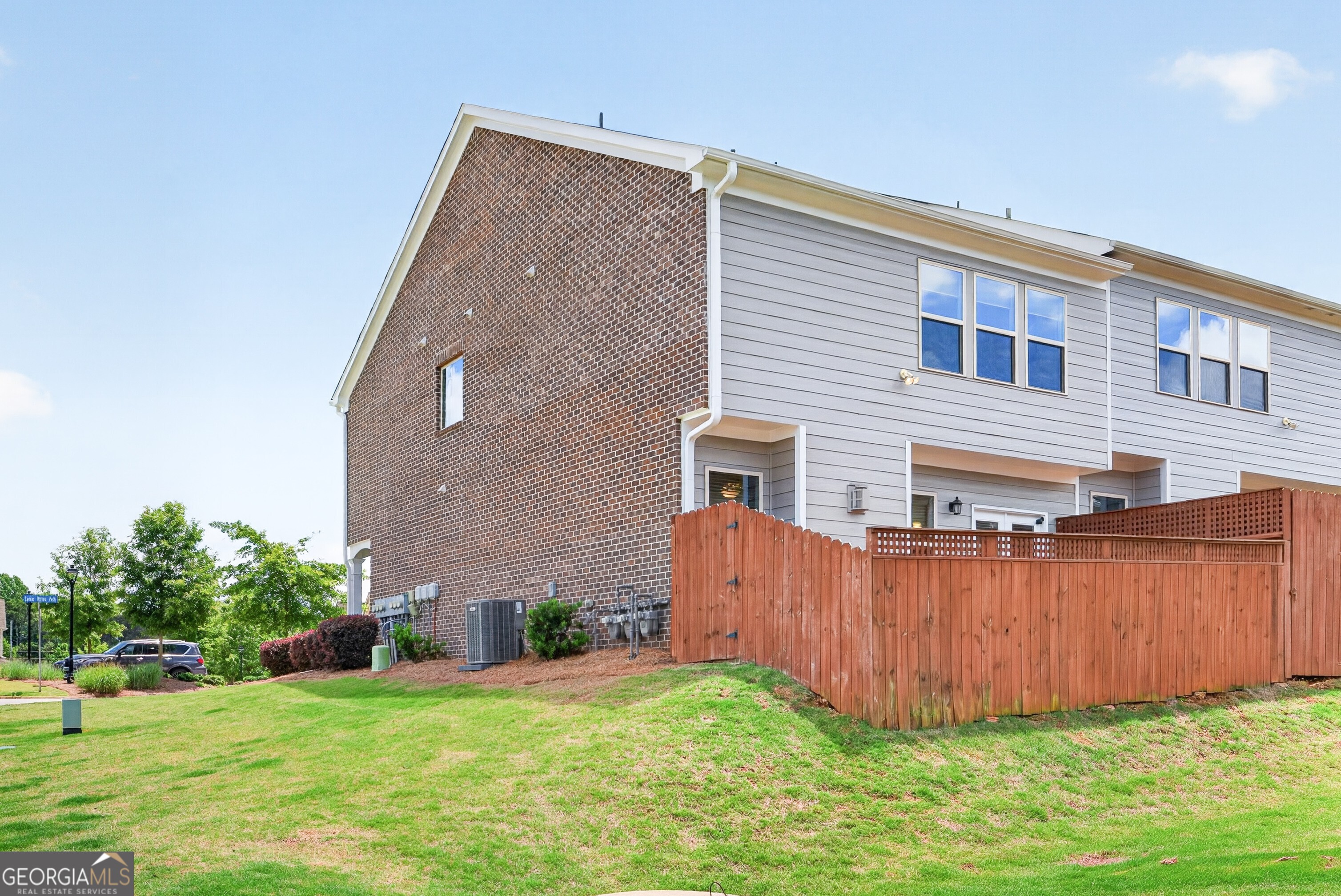 1192 Lanier Willow Path