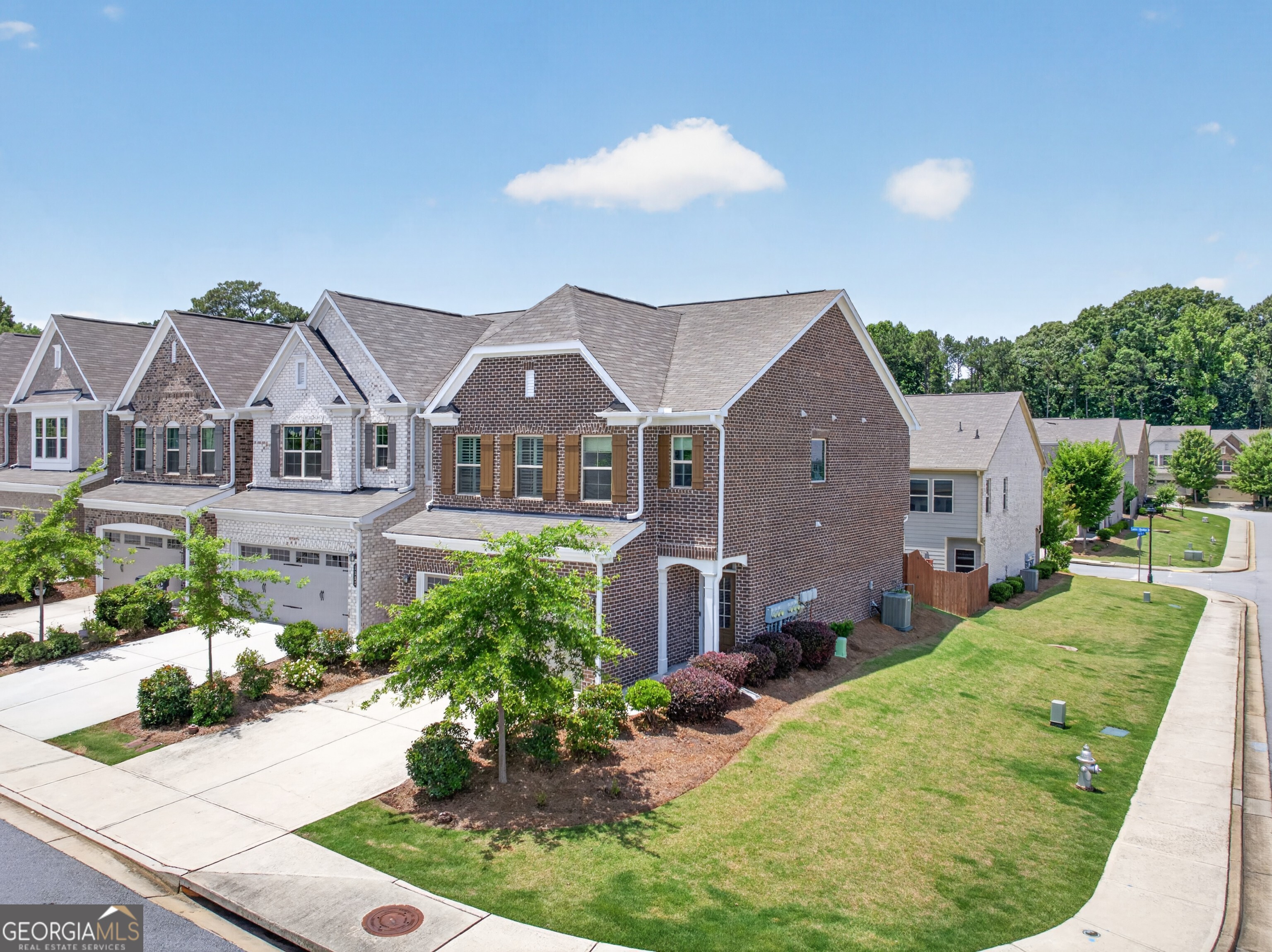 1192 Lanier Willow Path
