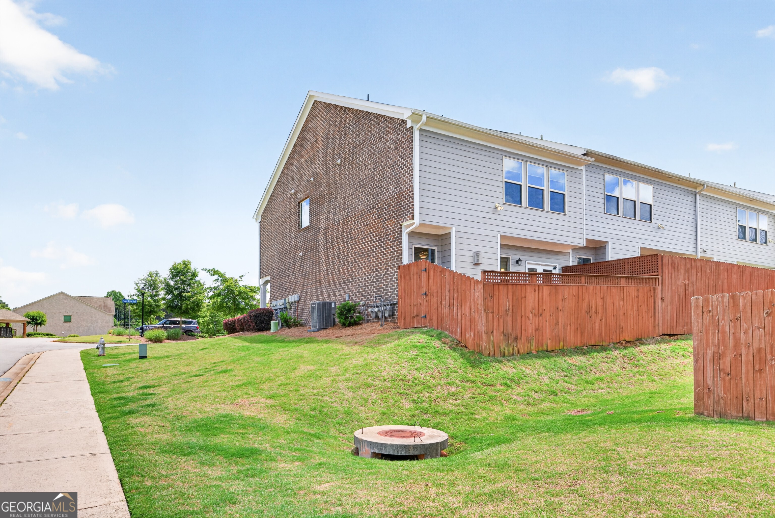 1192 Lanier Willow Path