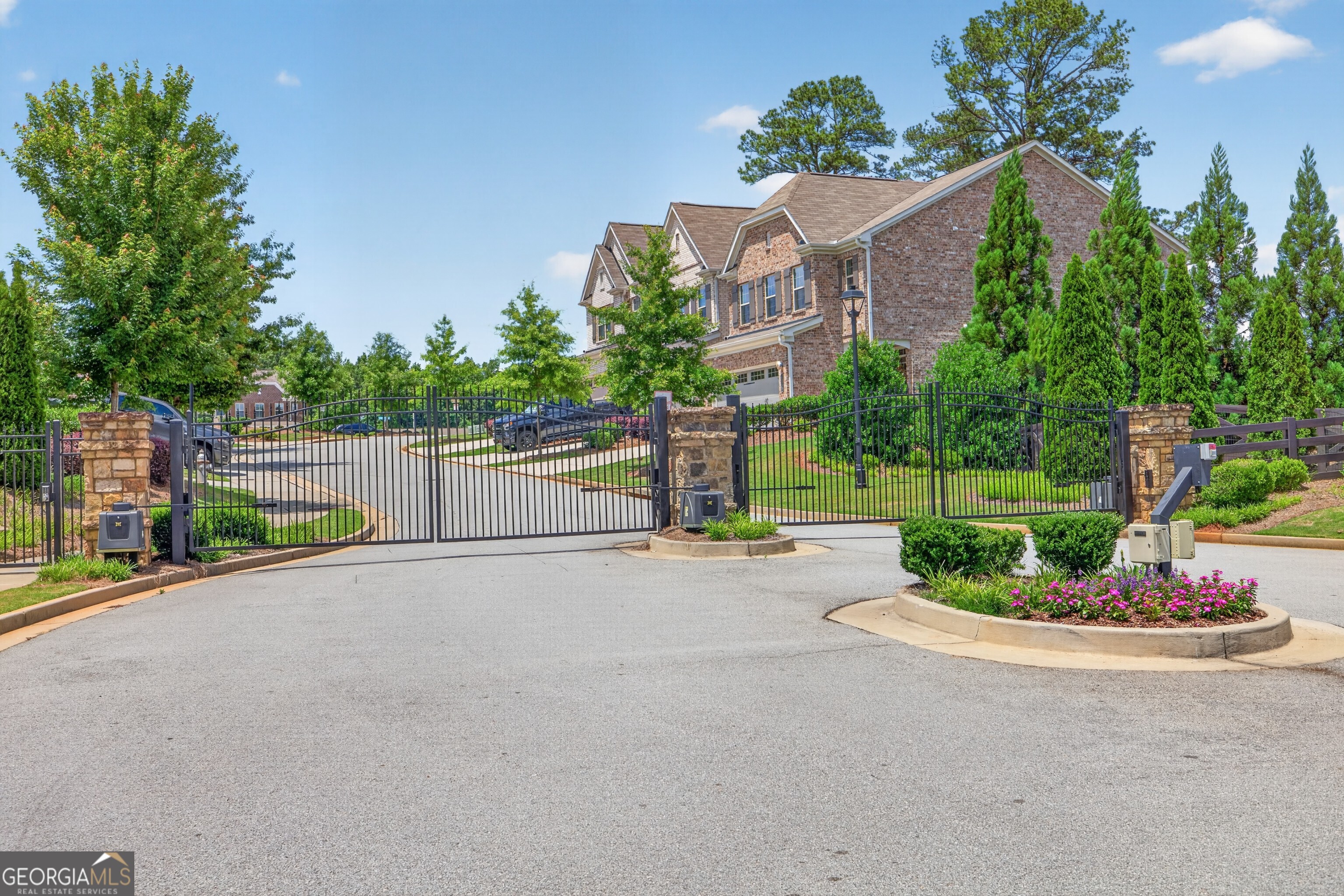 1192 Lanier Willow Path