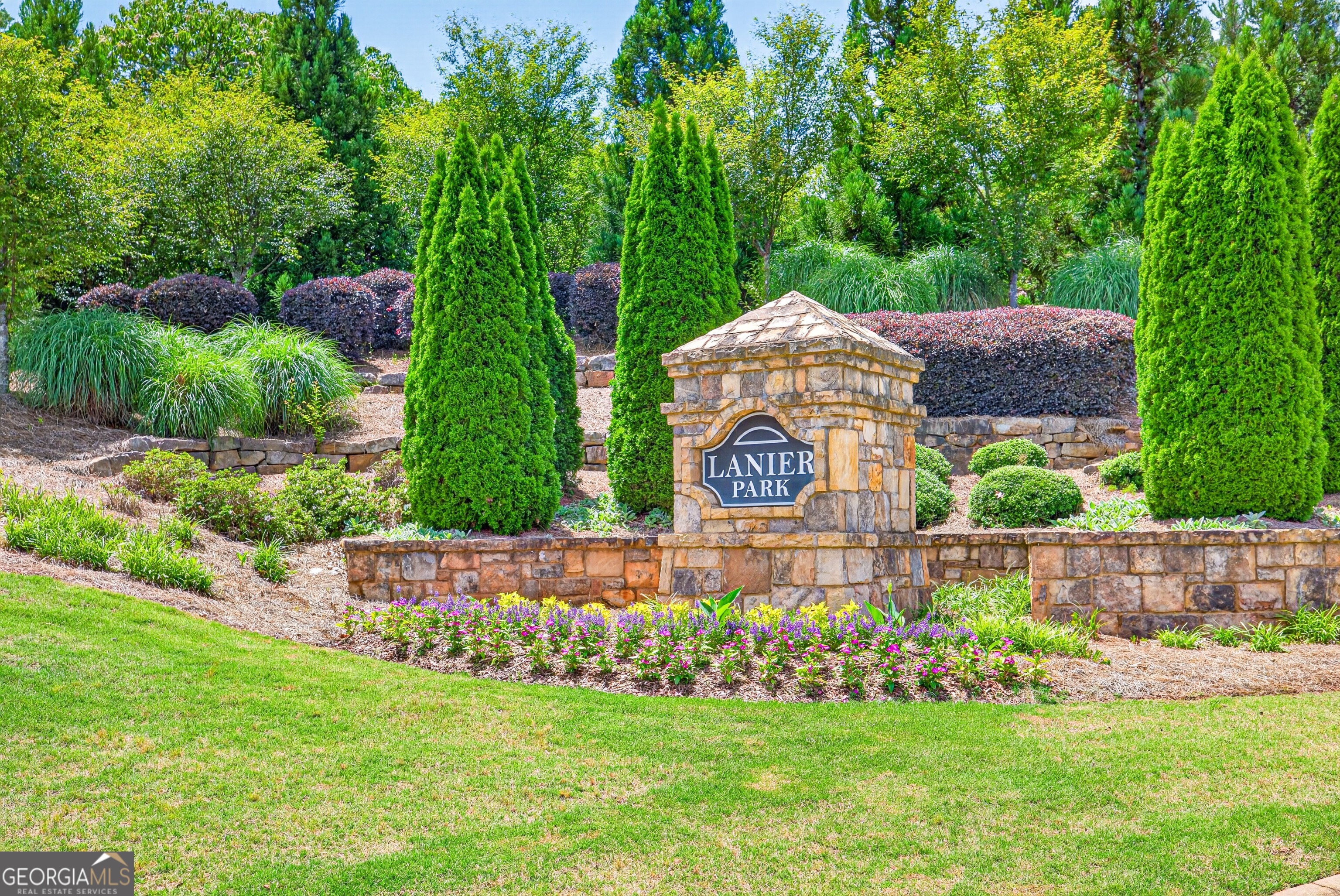 1192 Lanier Willow Path