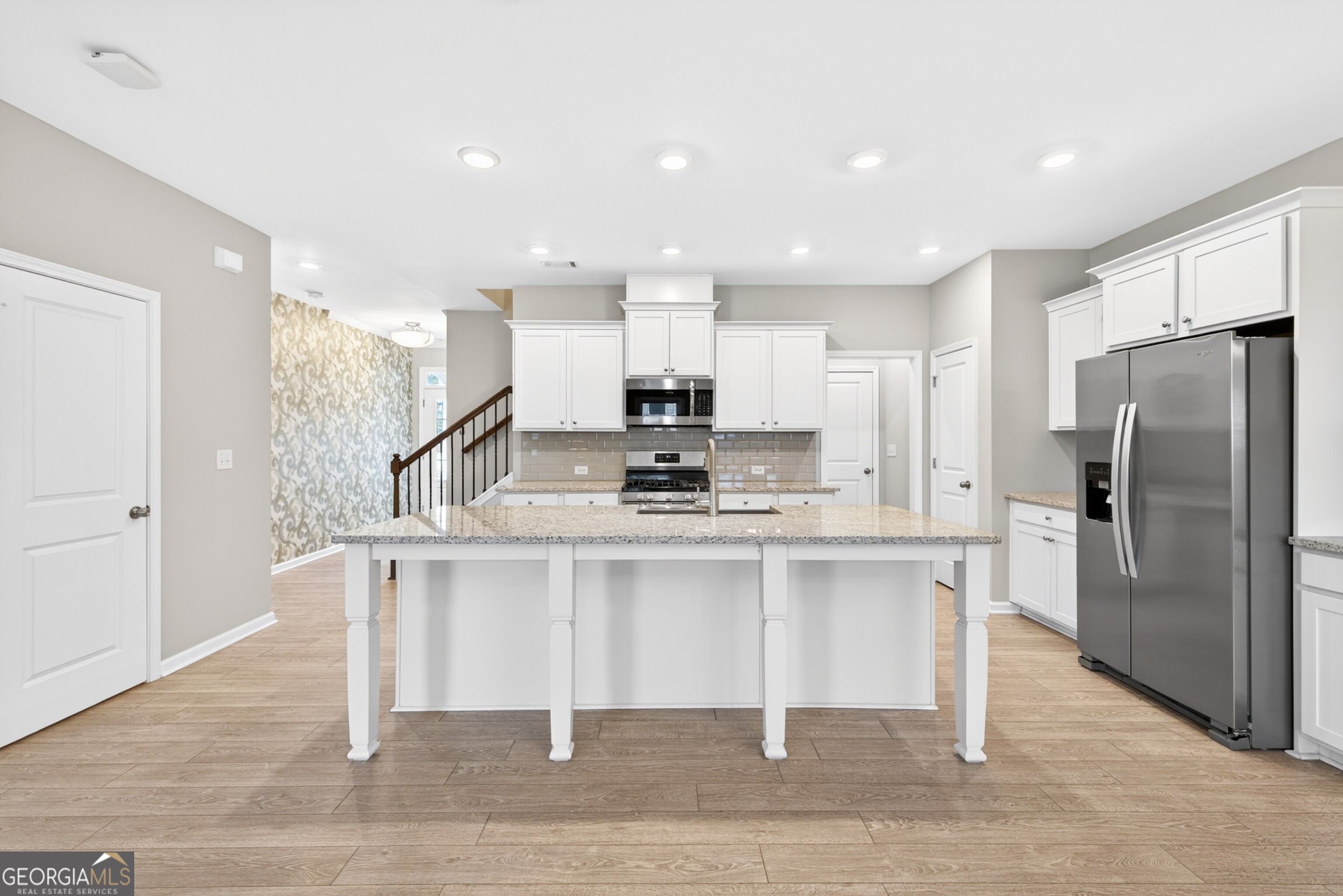 1192 Lanier Willow Path
