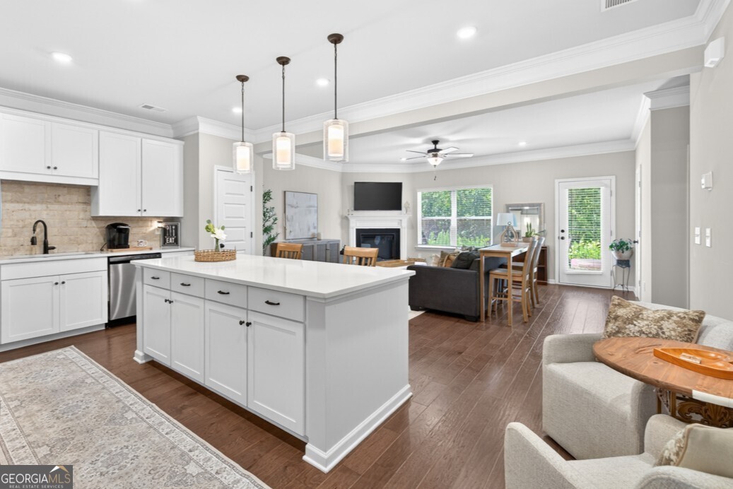 2113 Buford Town Drive