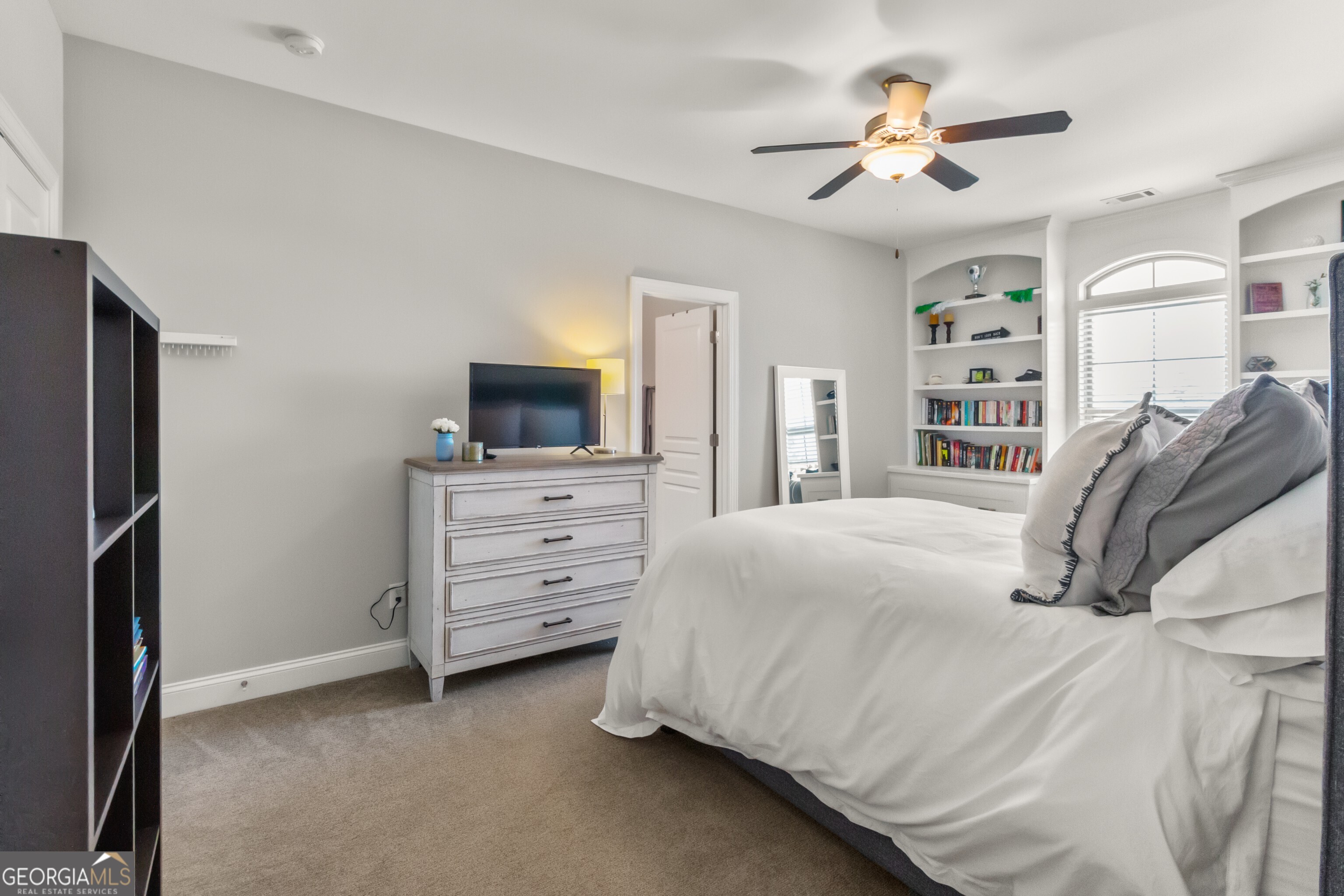 4210 Woodward Walk Lane