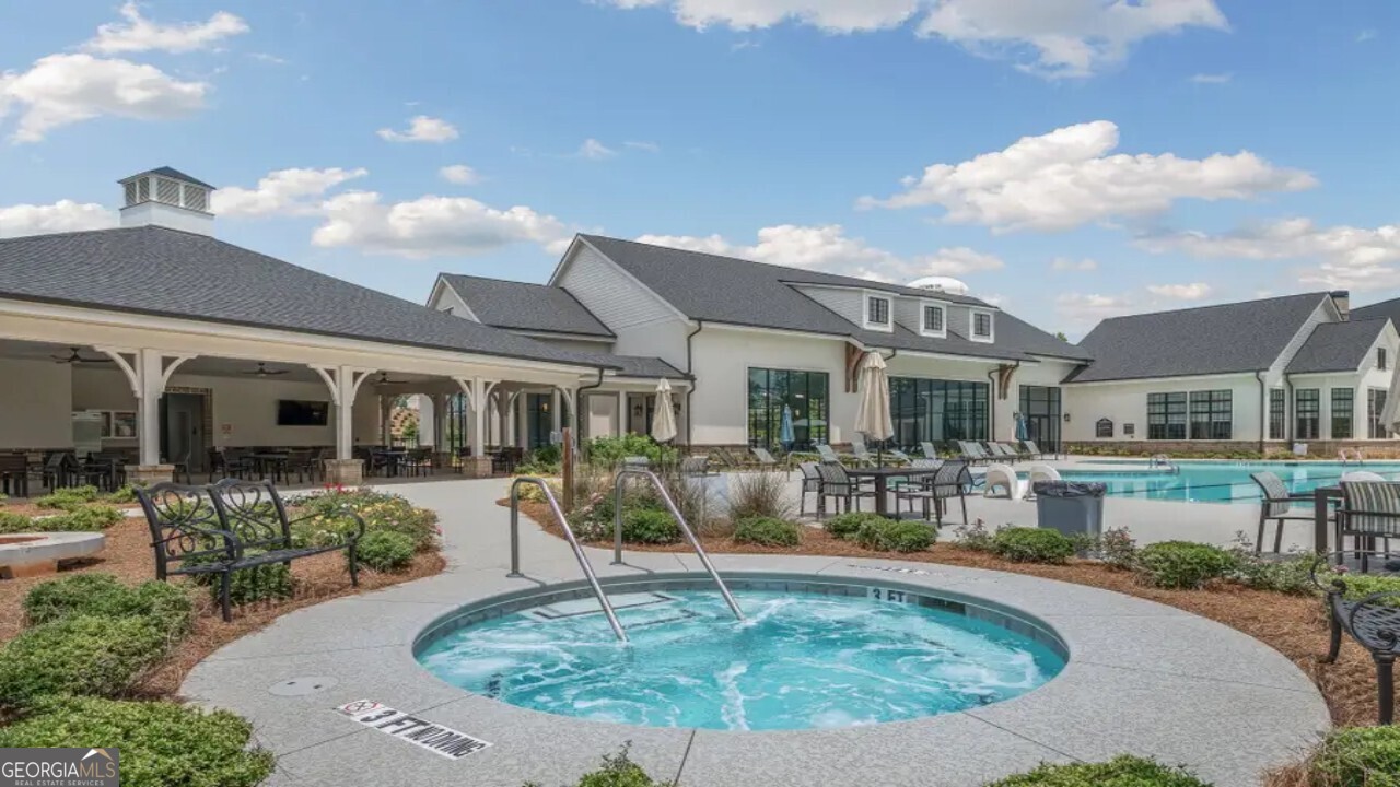 6022 Rollingwood Way
