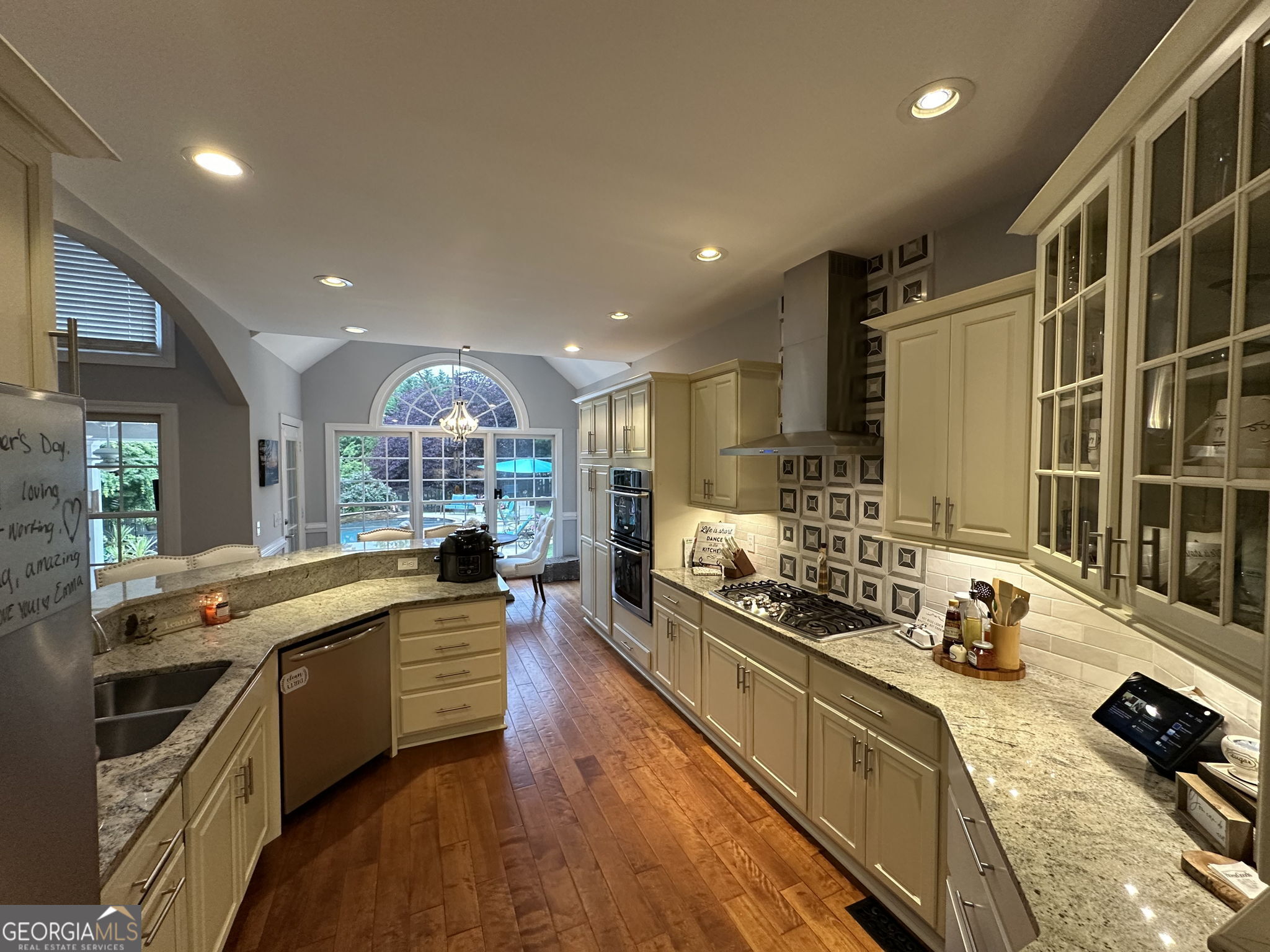 6560 Pond View Court