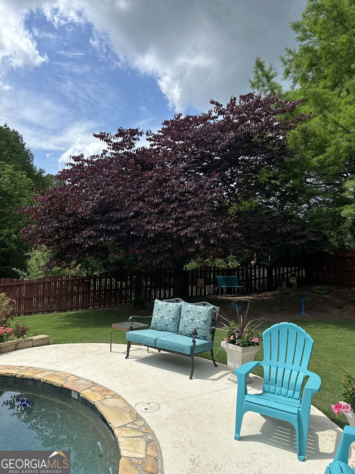 6560 Pond View Court