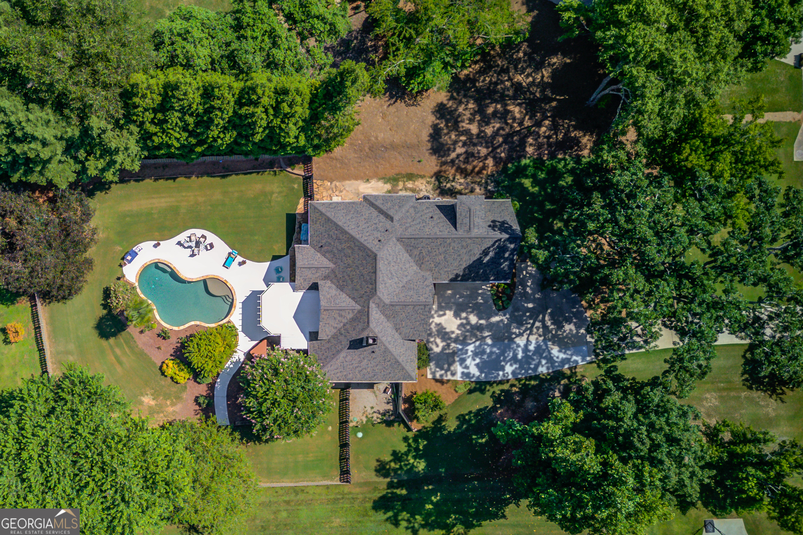 6560 Pond View Court