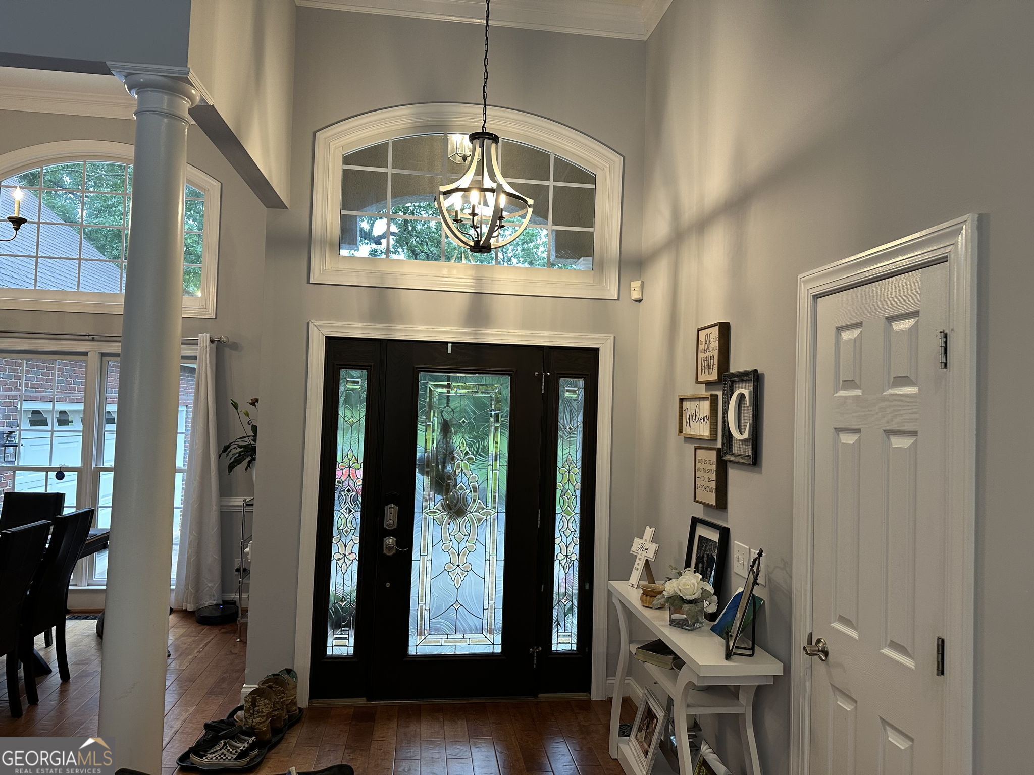 6560 Pond View Court