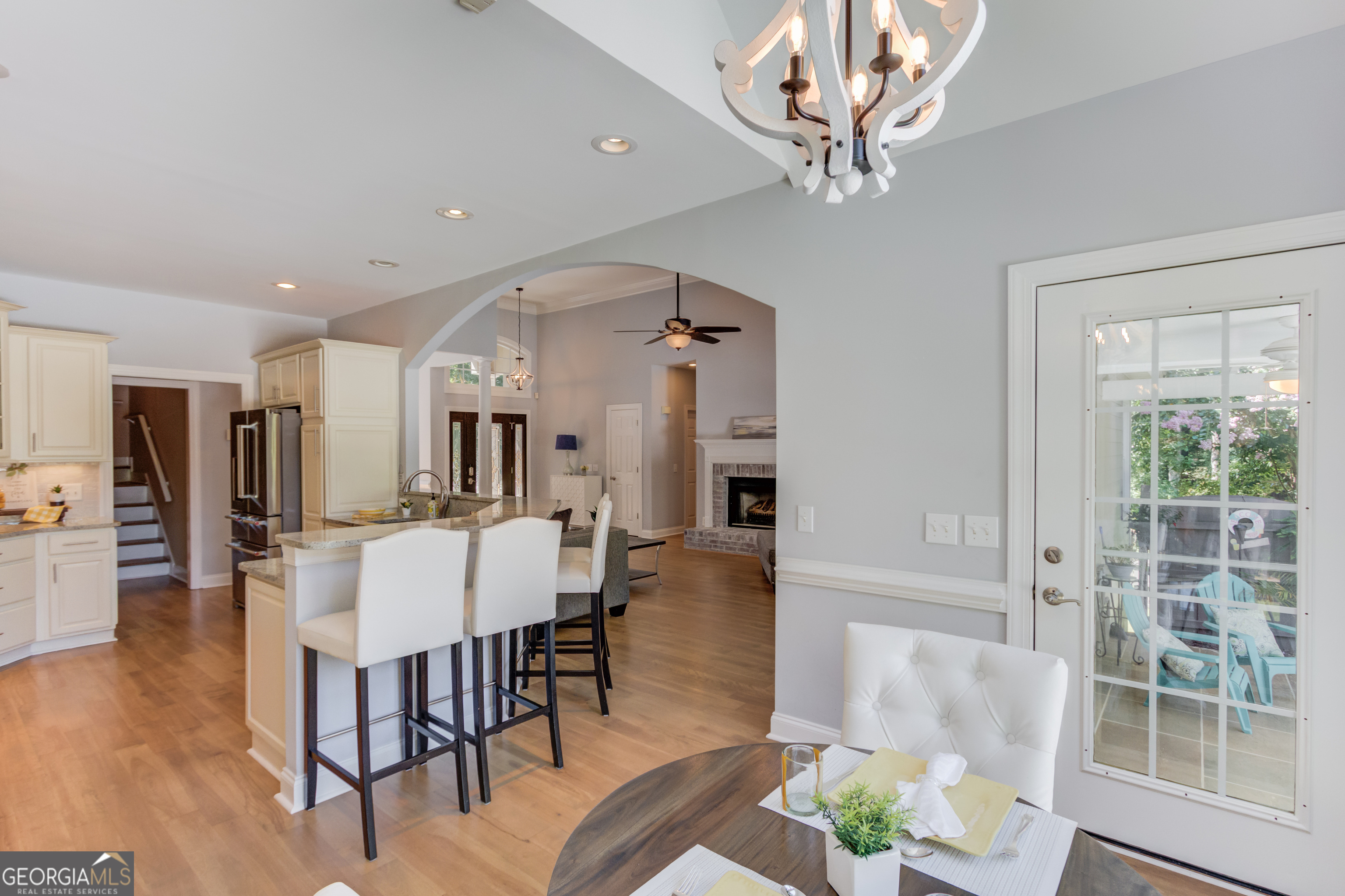 6560 Pond View Court