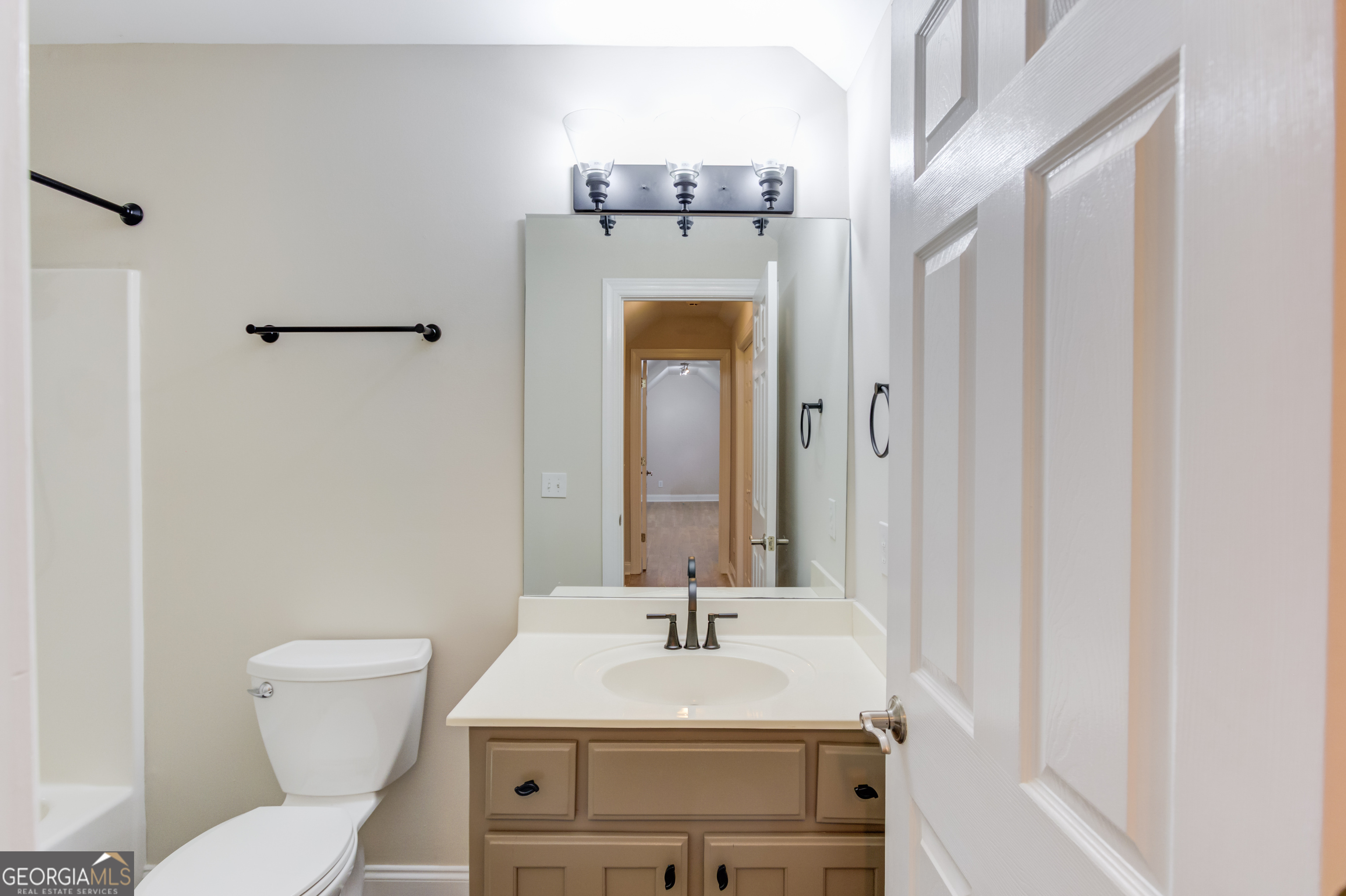 6560 Pond View Court