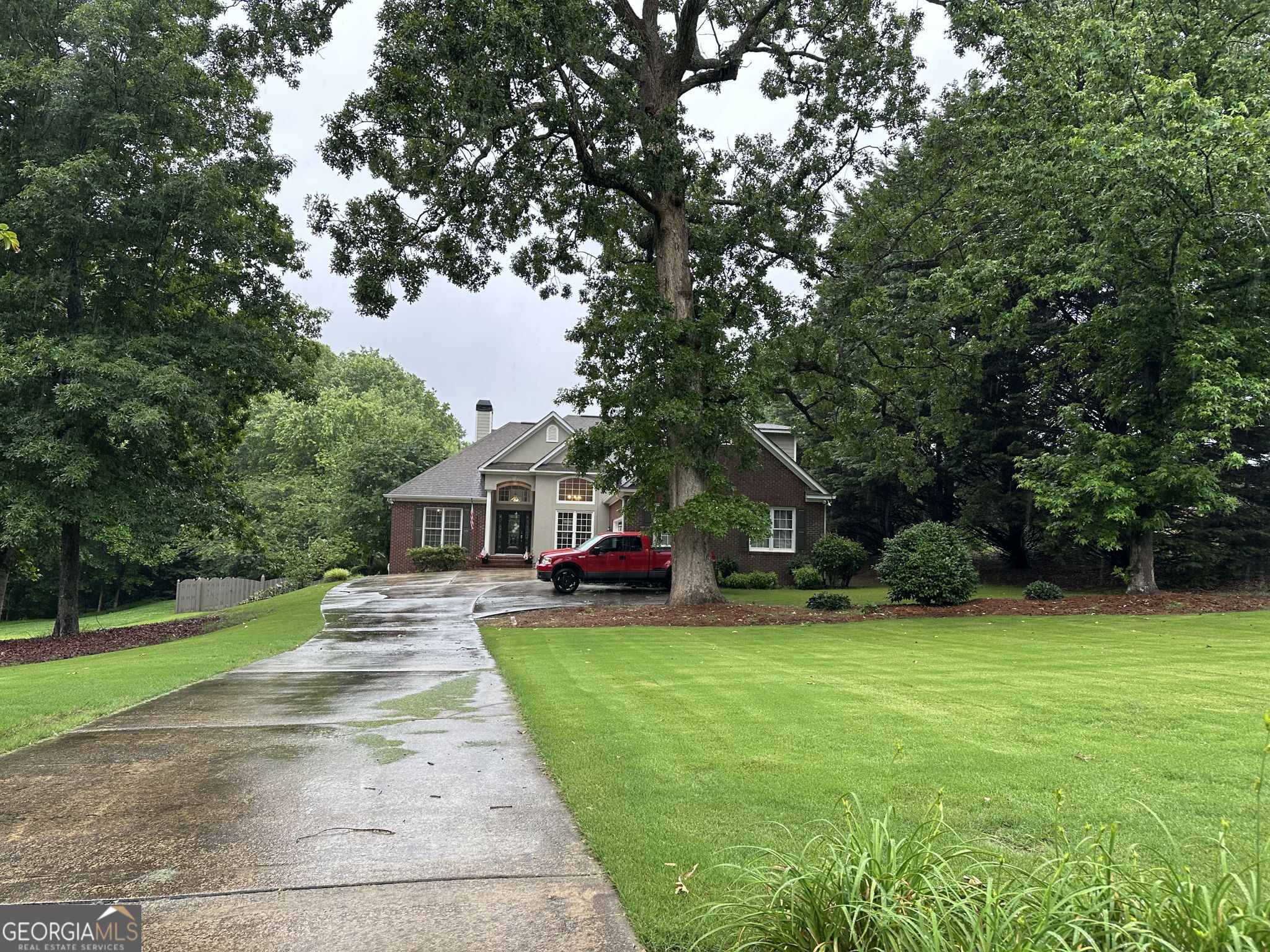 6560 Pond View Court